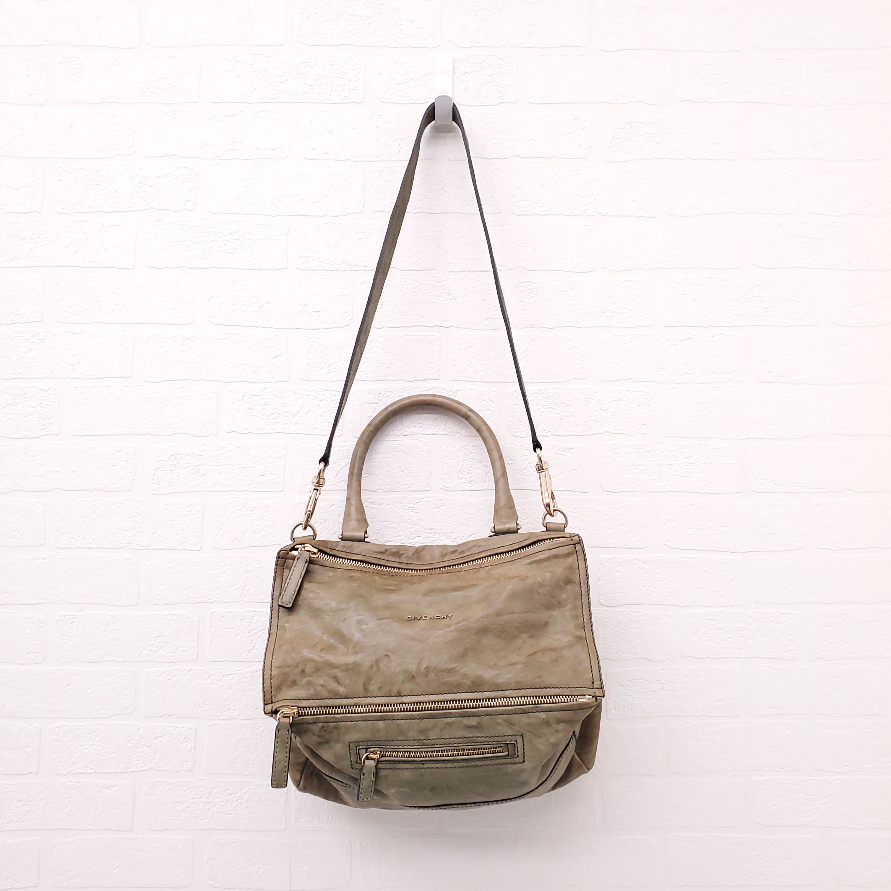 GIVENCHY GREEN LEATHER MEDIUM PANDORA BAG