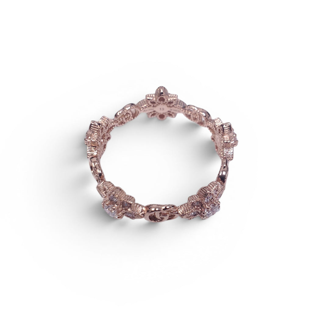 GUCCI 18K GOLD AND DIAMOND FLORAL LOGO RING