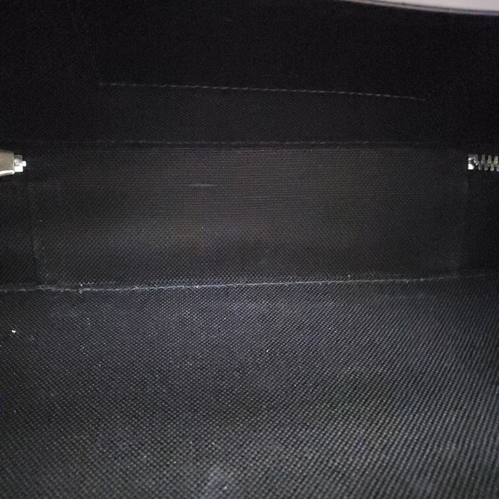 GUCCI BLACK GG LOGO SQUARE BAG