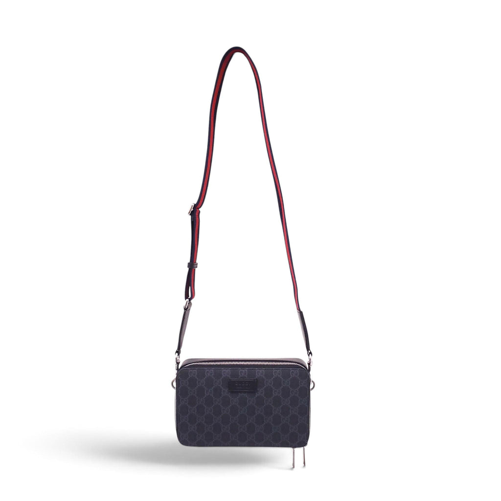 GUCCI BLACK GG LOGO SQUARE BAG