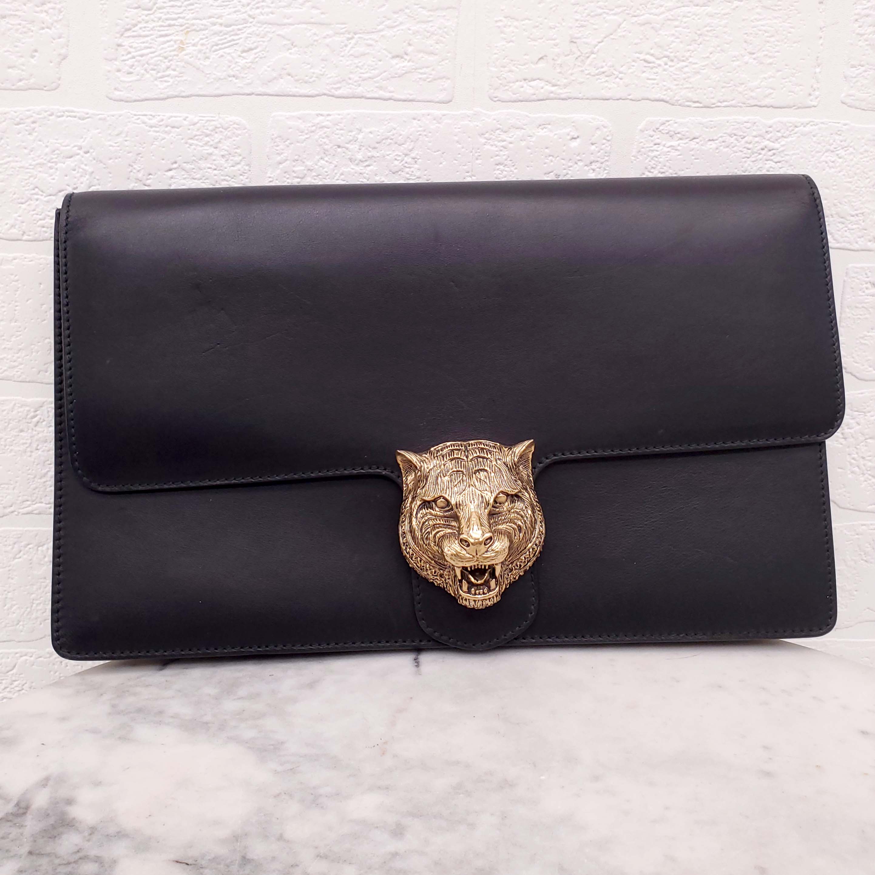 GUCCI BLACK LEATHER ANIMALIER FLAP CLUTCH BAG