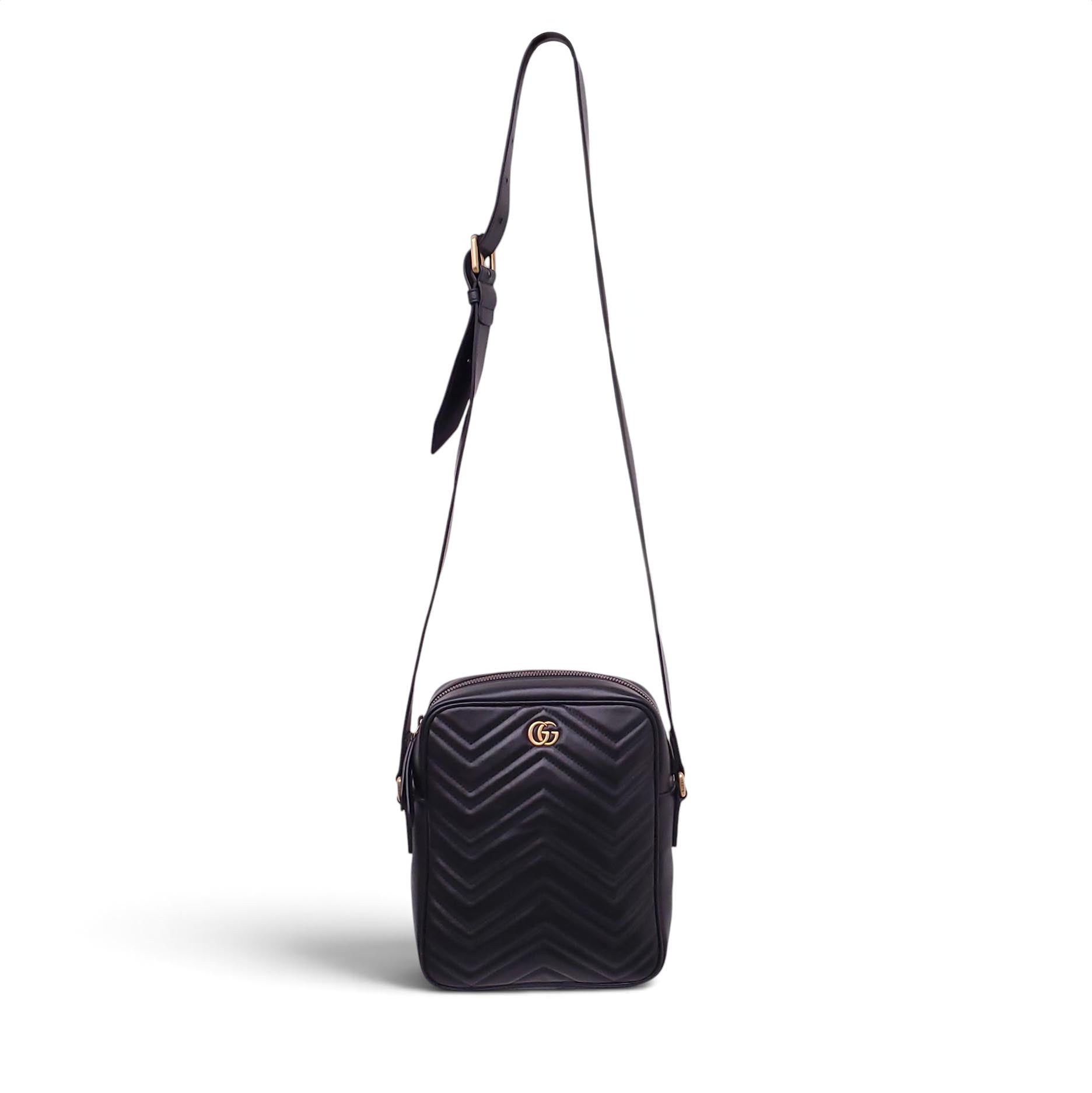 GUCCI BLACK MARMONT CHEVRON MESSENGER BAG
