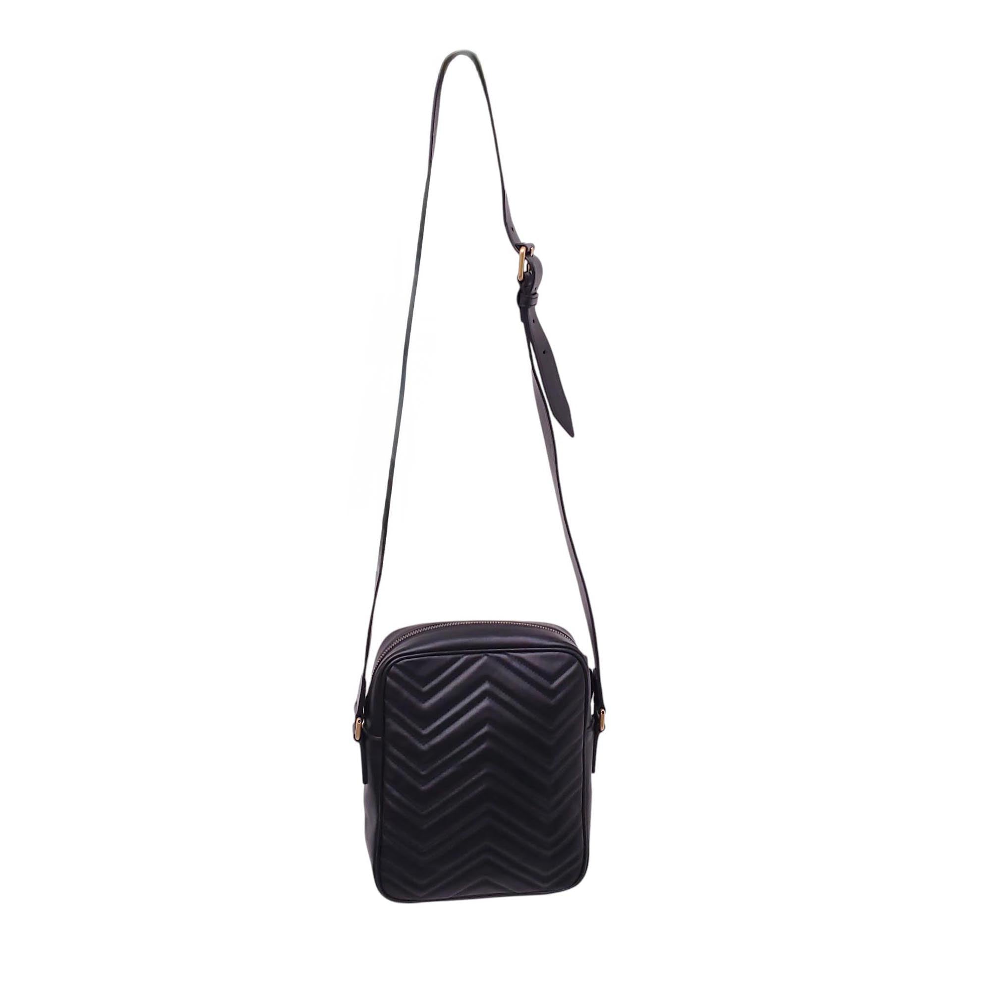 GUCCI BLACK MARMONT CHEVRON MESSENGER BAG