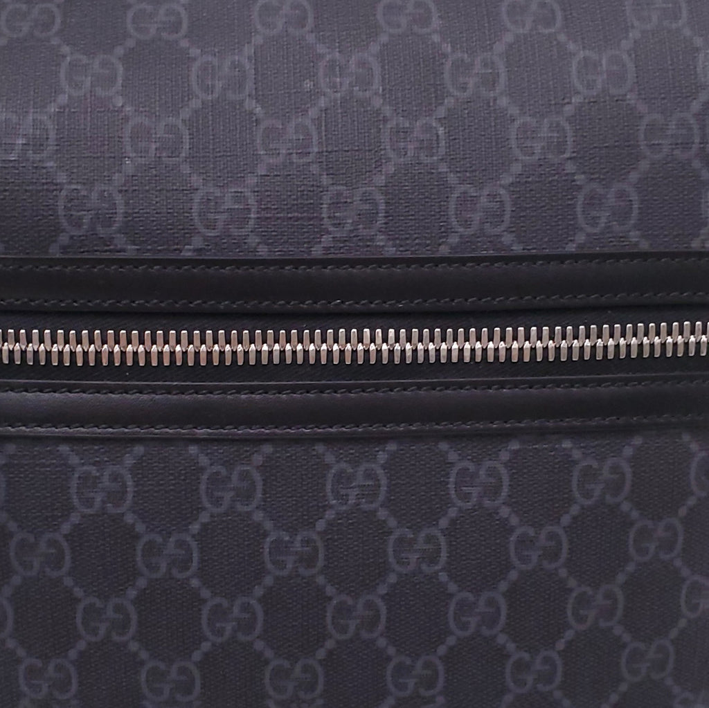 GUCCI BLACK SMALL MESSENGER BAG