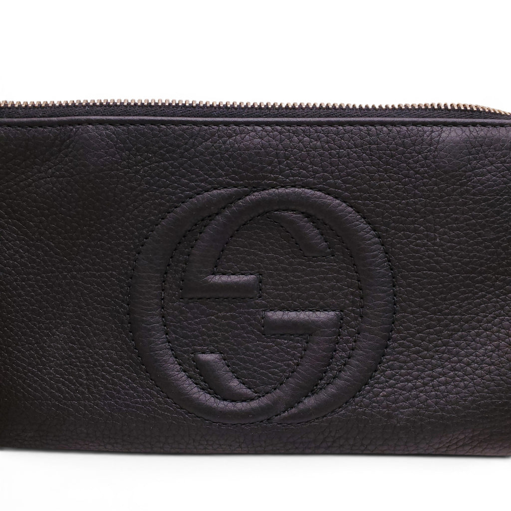 GUCCI BLACK SOHO WRISTLET BAG