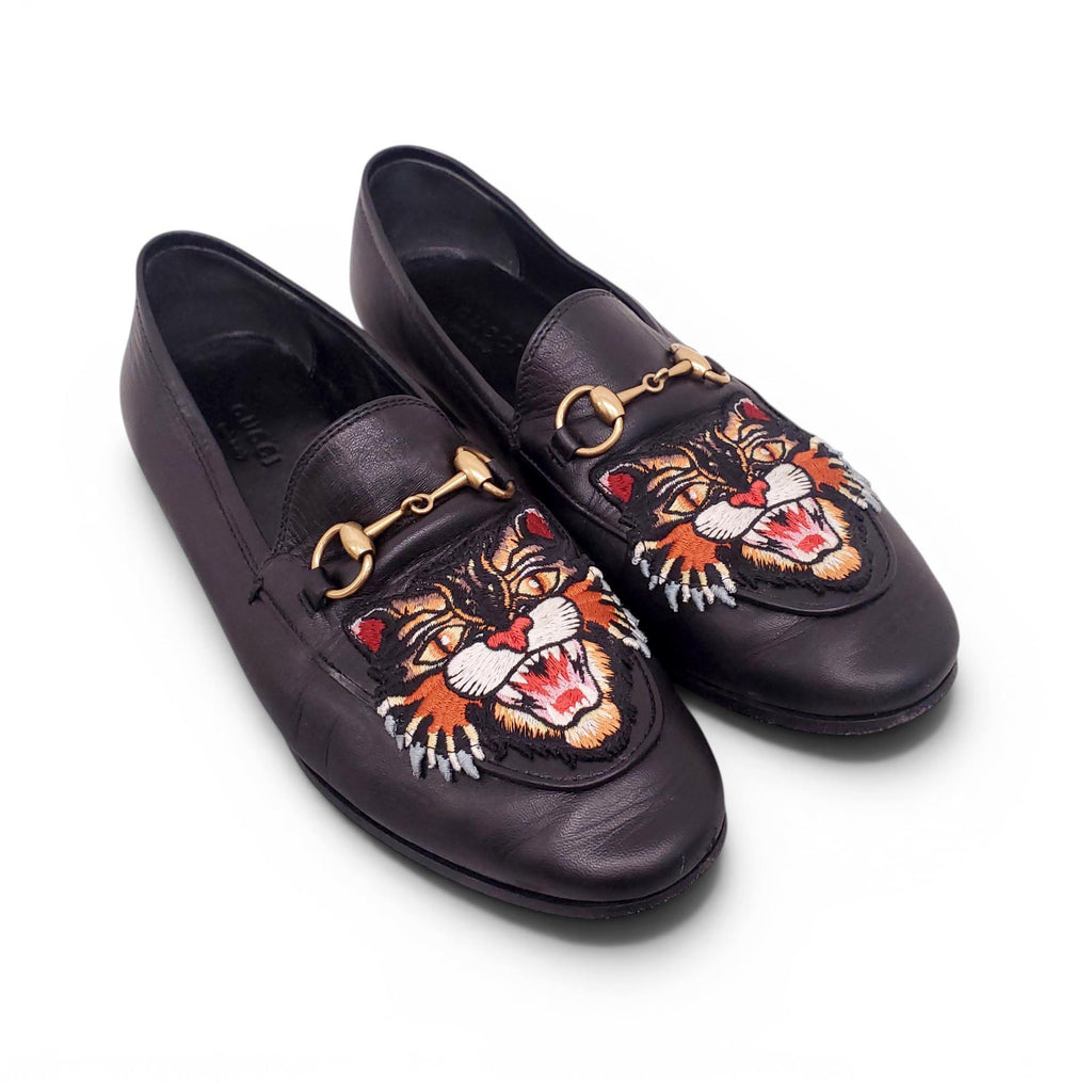 GUCCI BLACK TIGER EMBROIDERED JORDAAN LOAFERS - SIZE 37.5