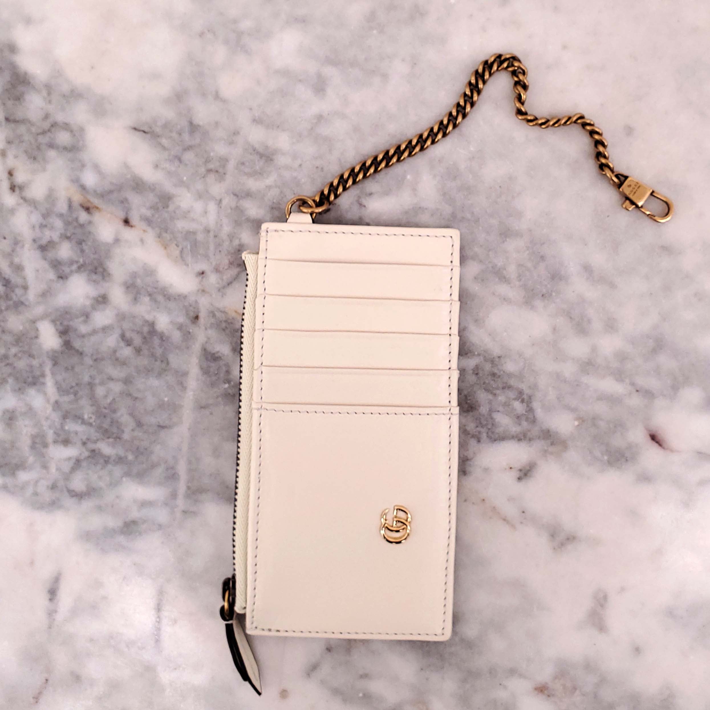 GUCCI GG MARMONT SMALL SHOULDER BAG IN IVORY WITH GG GOLD LOGOS