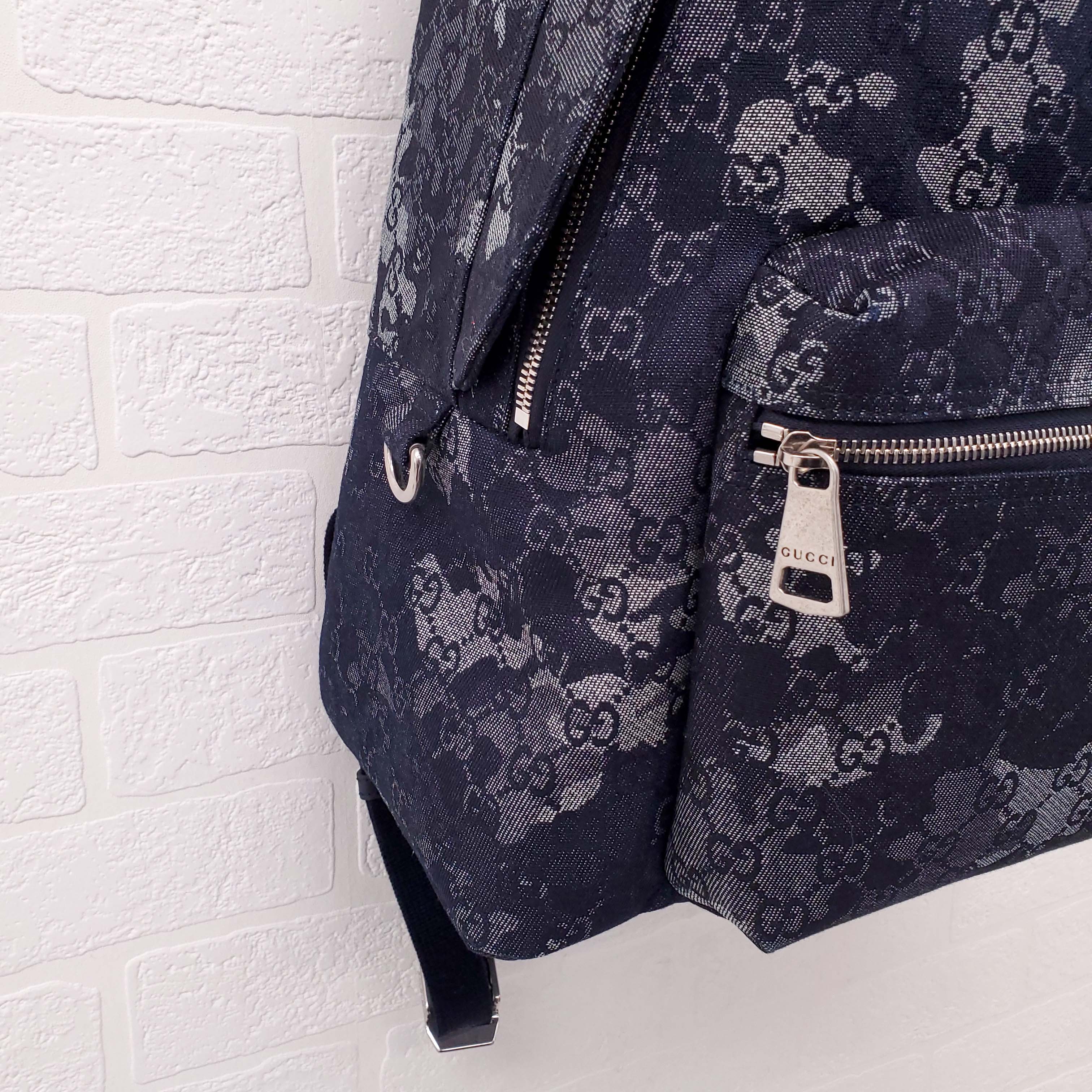 GUCCI GG NAVY BACKPACK