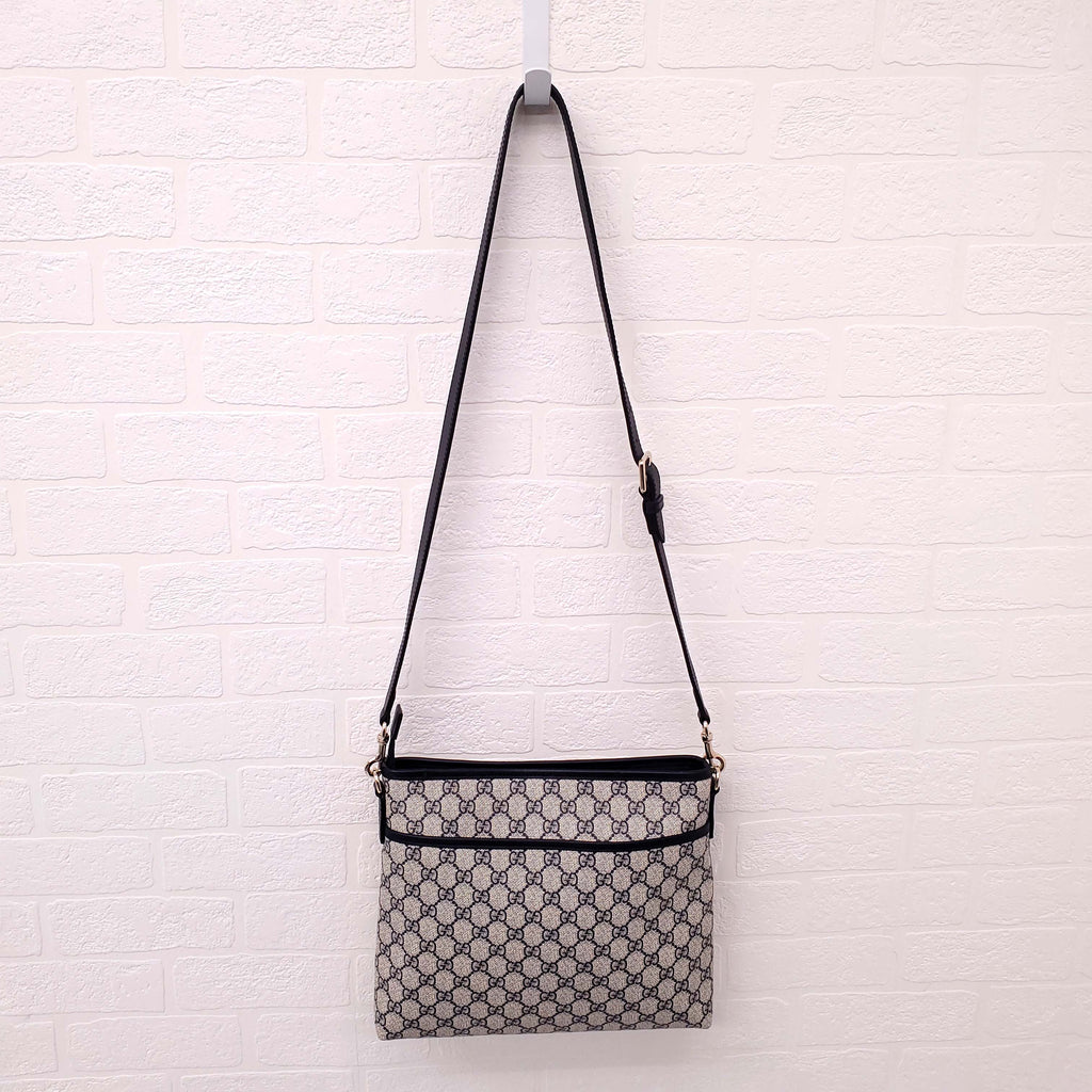 GUCCI GG SUPREME CROSSBODY BAG IN BLUE