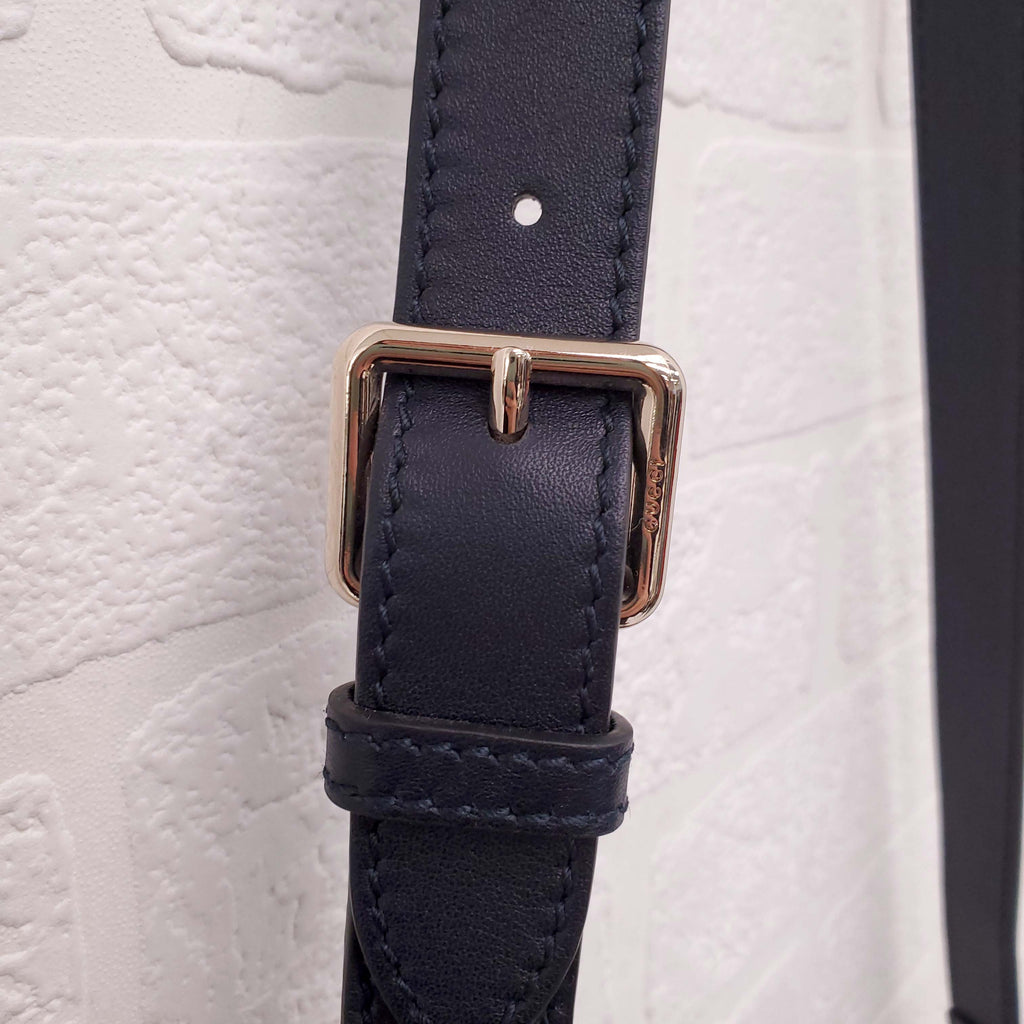 GUCCI GG SUPREME CROSSBODY BAG IN BLUE