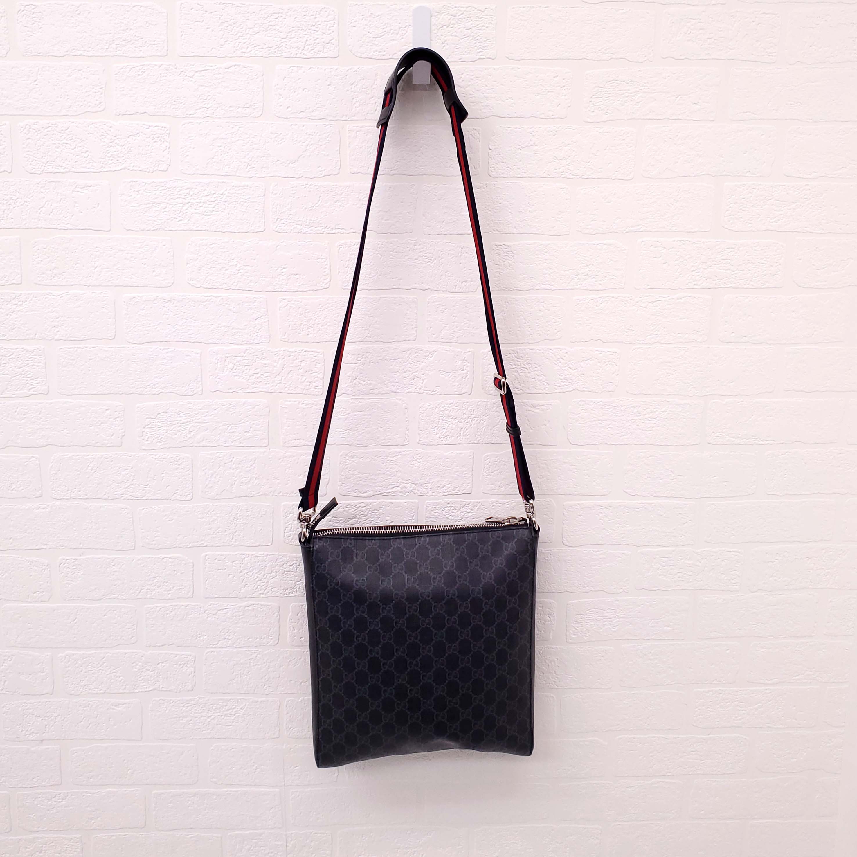 GUCCI MESSENGER BAG WITH PATCHES