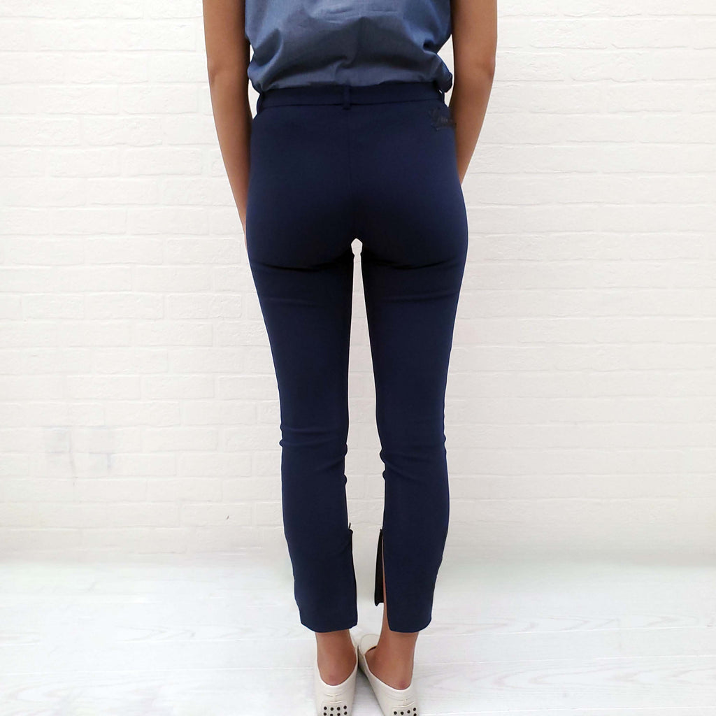 GUCCI NAVY TROUSERS WITH LOGO AND ZIPPER DETAIL - SIZE 38
