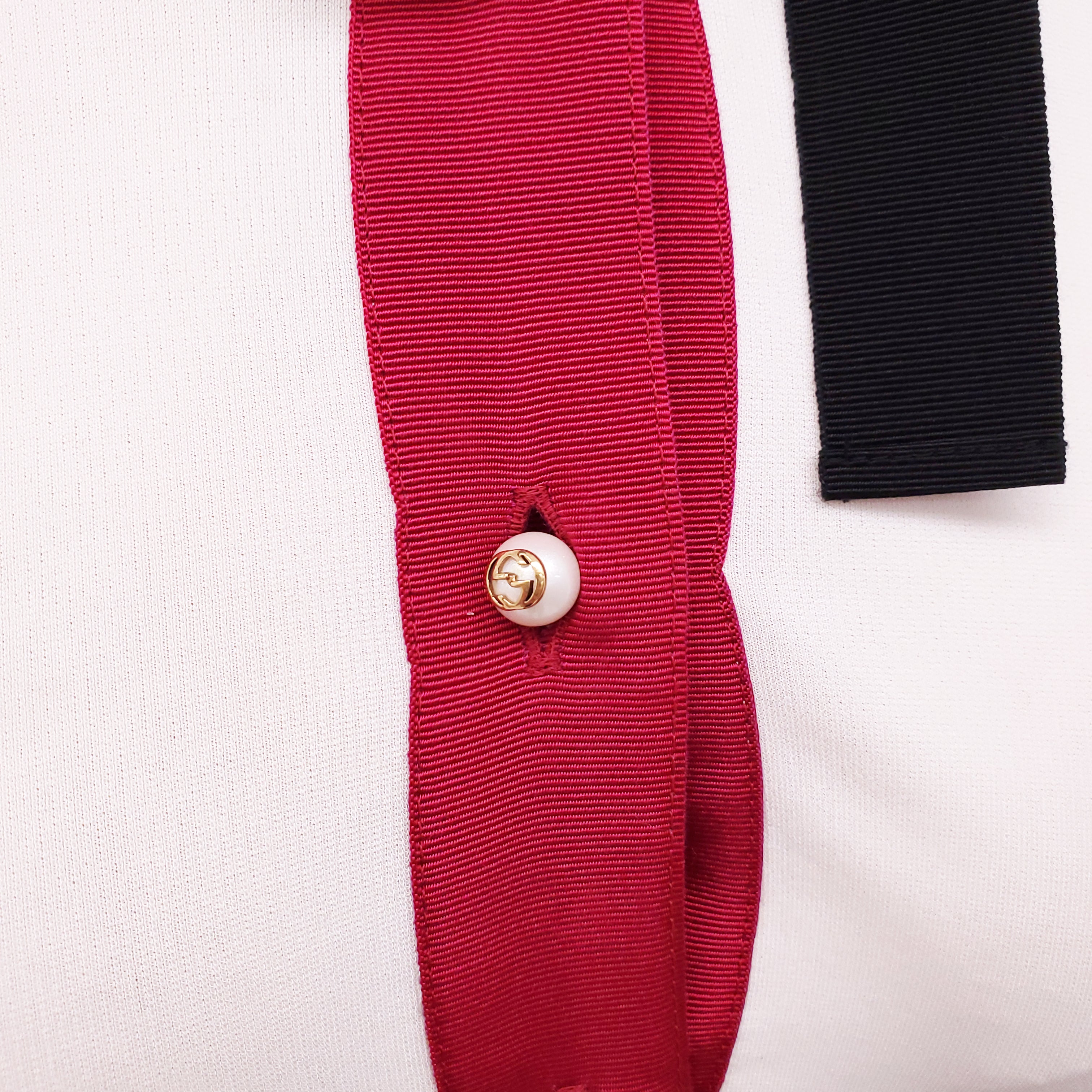 GUCCI CREAM DRESS WITH BURGUNDY DETAILS AND LOGO BUTTONS - SIZE XXS