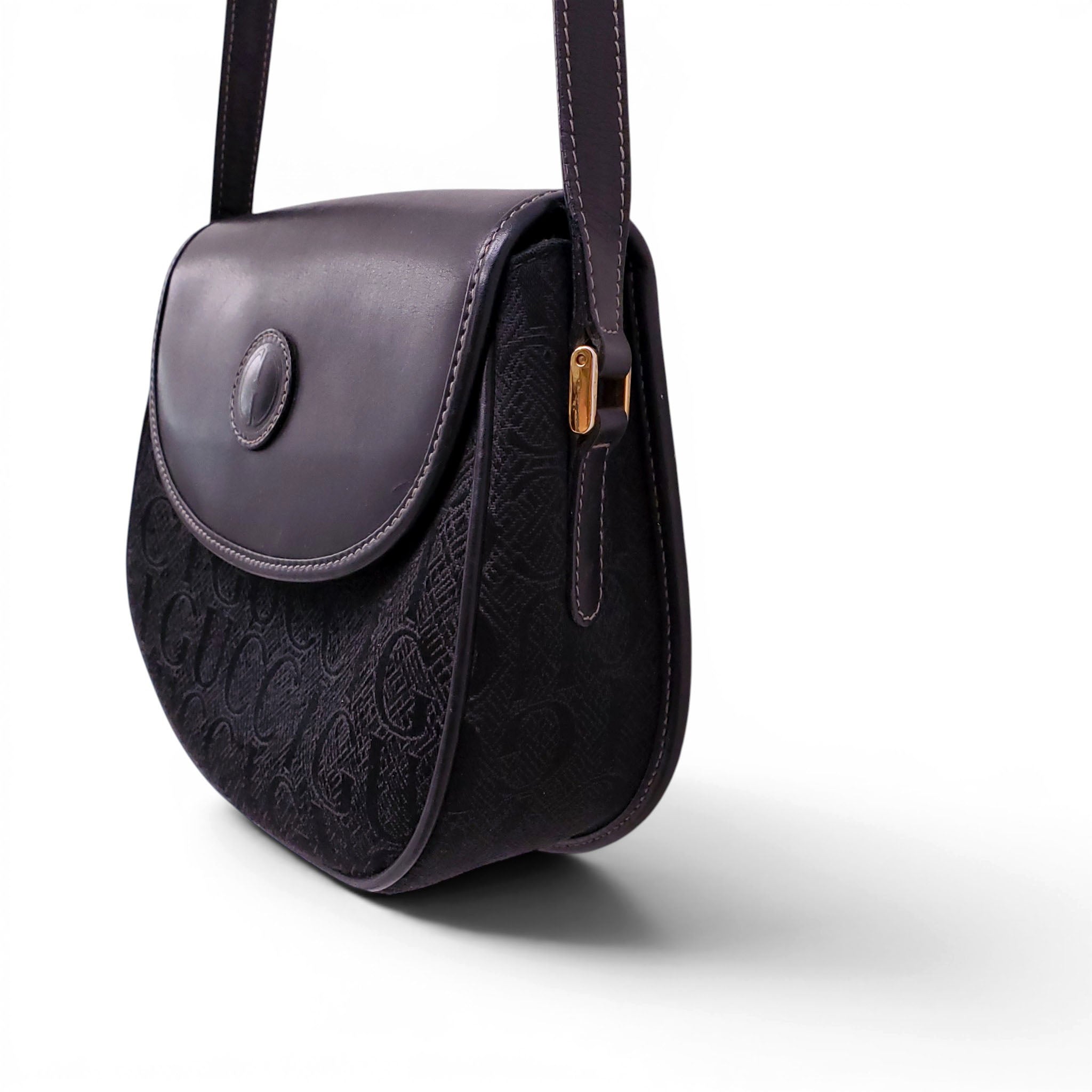 GUCCI VINTAGE LEATHER AND MONOGRAM PATTERN CROSSBODY BAG