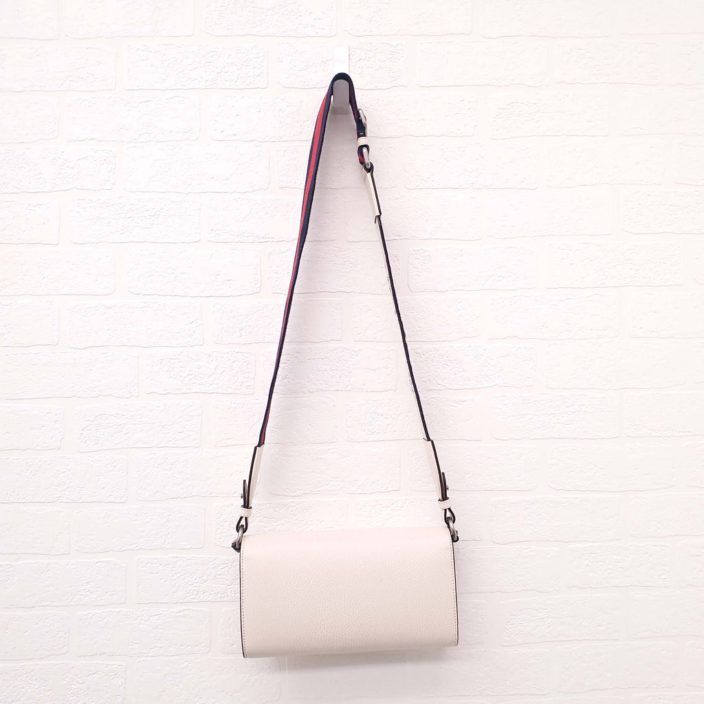 GUCCI WHITE DIONYSUS BAG WITH STUDDED LOGO GUITAR STRAP