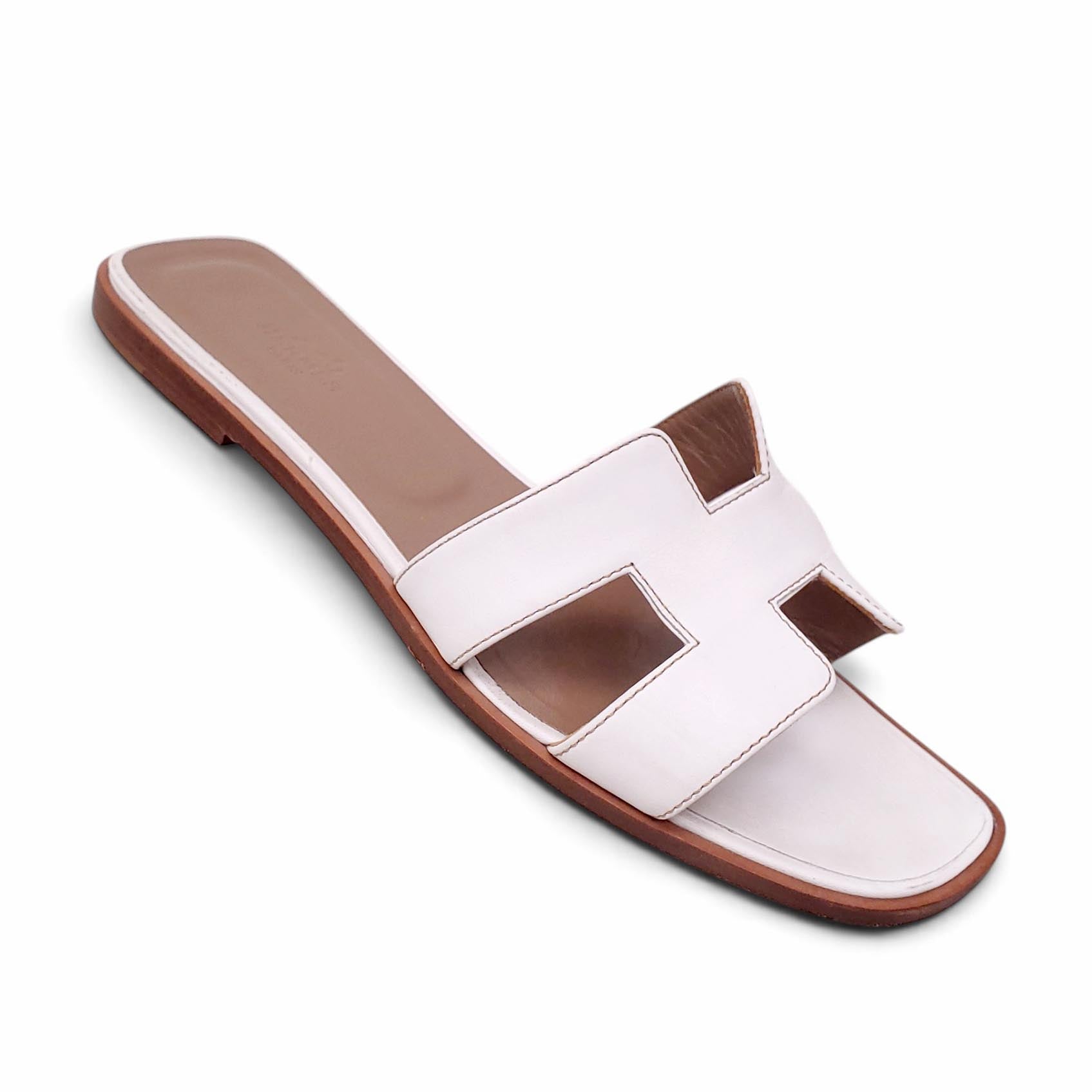 HERMES WHITE ORAN SANDALS - SIZE 39.5