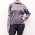 ISSEY MIYAKE GREY PLEATED BUTTON UP SHIRT - SIZE 5 (XL)