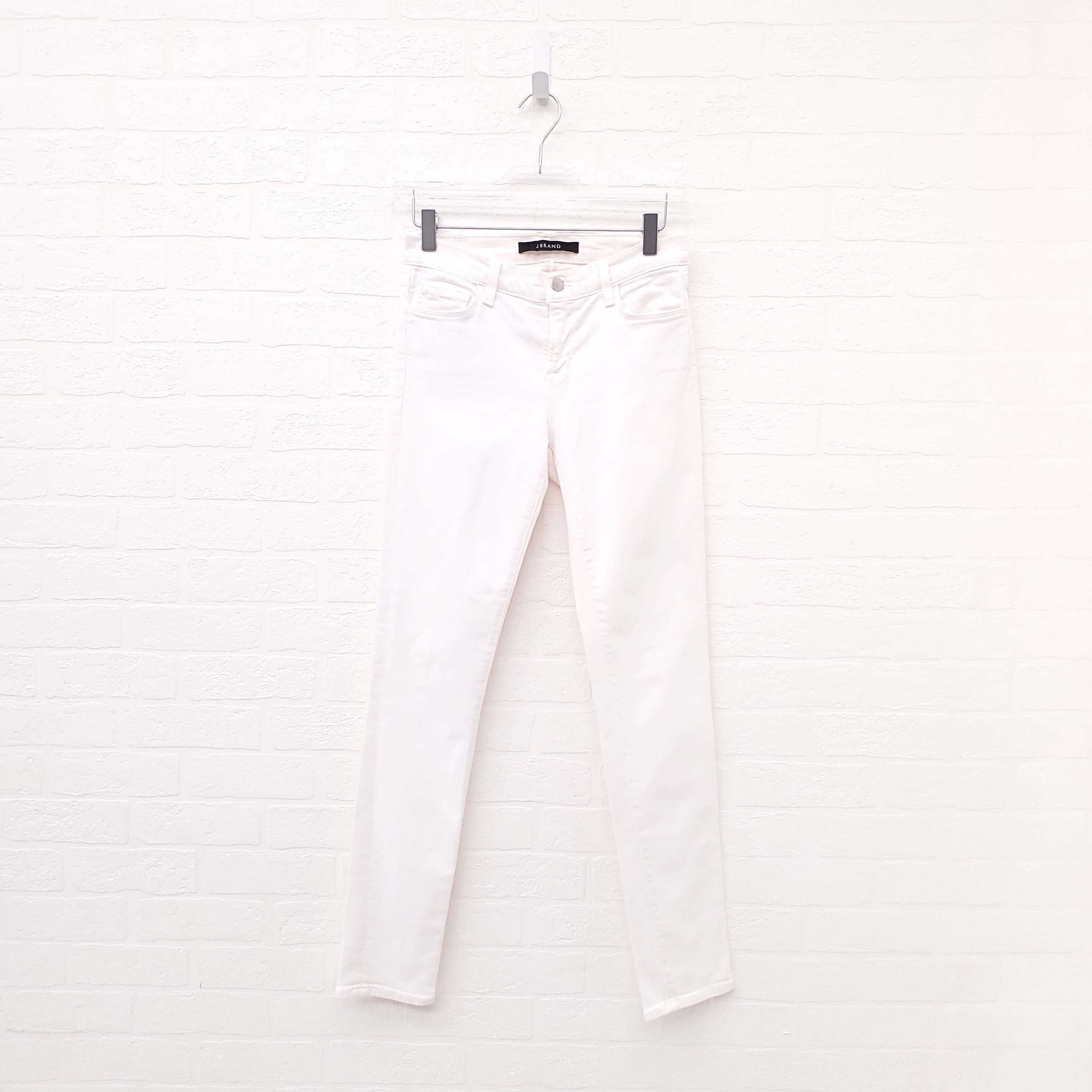 J BRAND WHITE STRETCH JEANS - SIZE 26