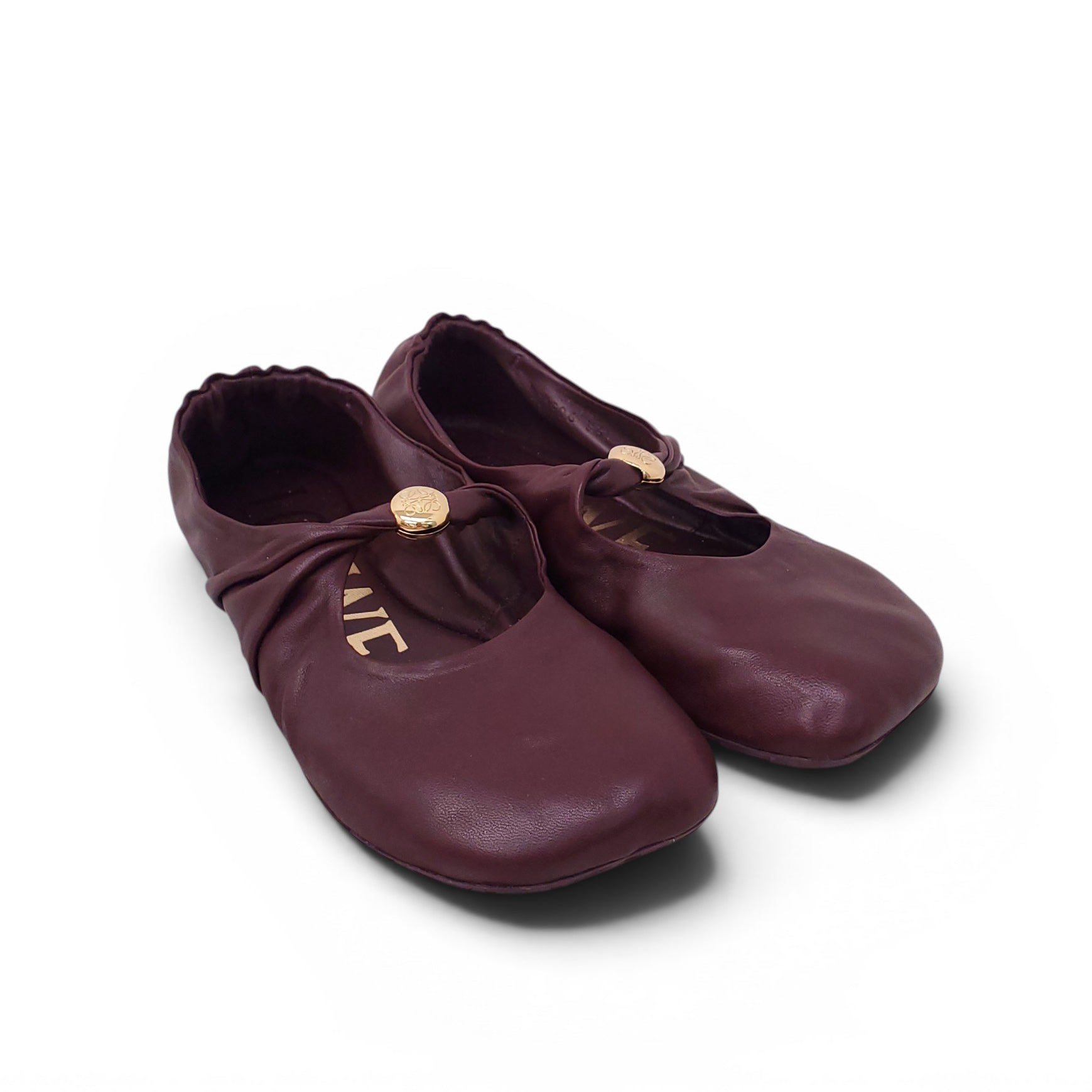 LOEWE MAROON LEATHER FLATS WITH GOLD ANAGRAM LOGO - SIZE 36