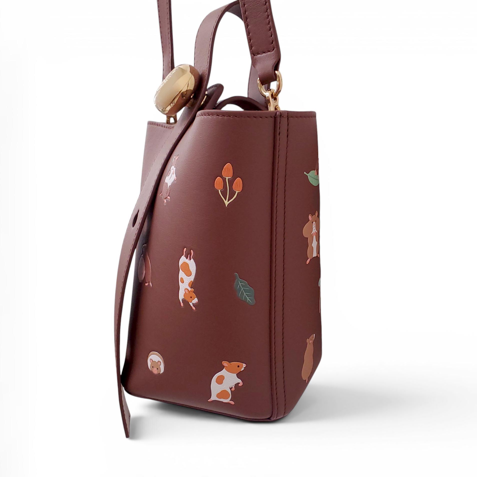 LOEWE x SUNA FUJITA PEBBLE HAMSTER MINI BUCKET BAG