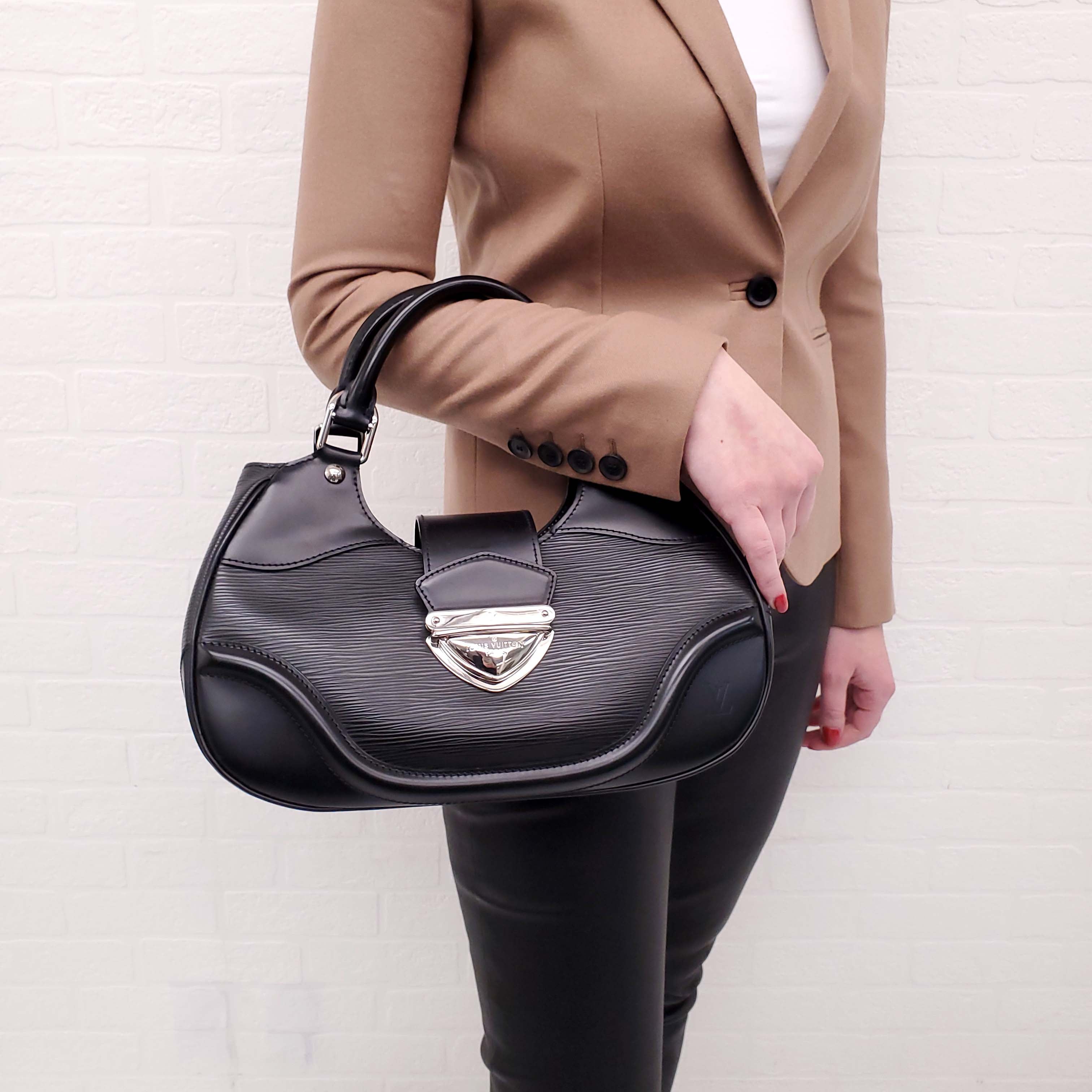 LOUIS VUITTON BLACK EPI LEATHER MONTAIGNE BAG