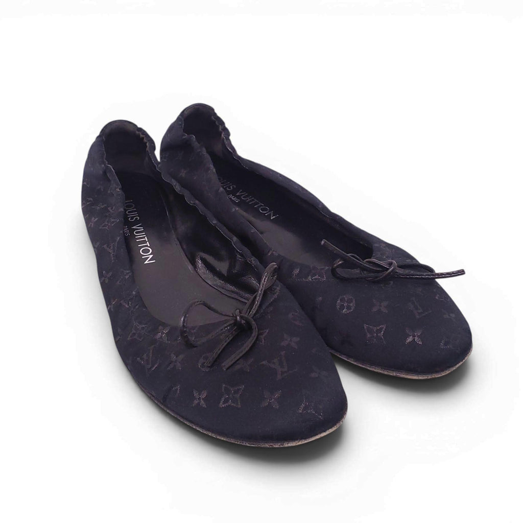 LOUIS VUITTON BLACK LOGO BALLET FLATS - SIZE 38