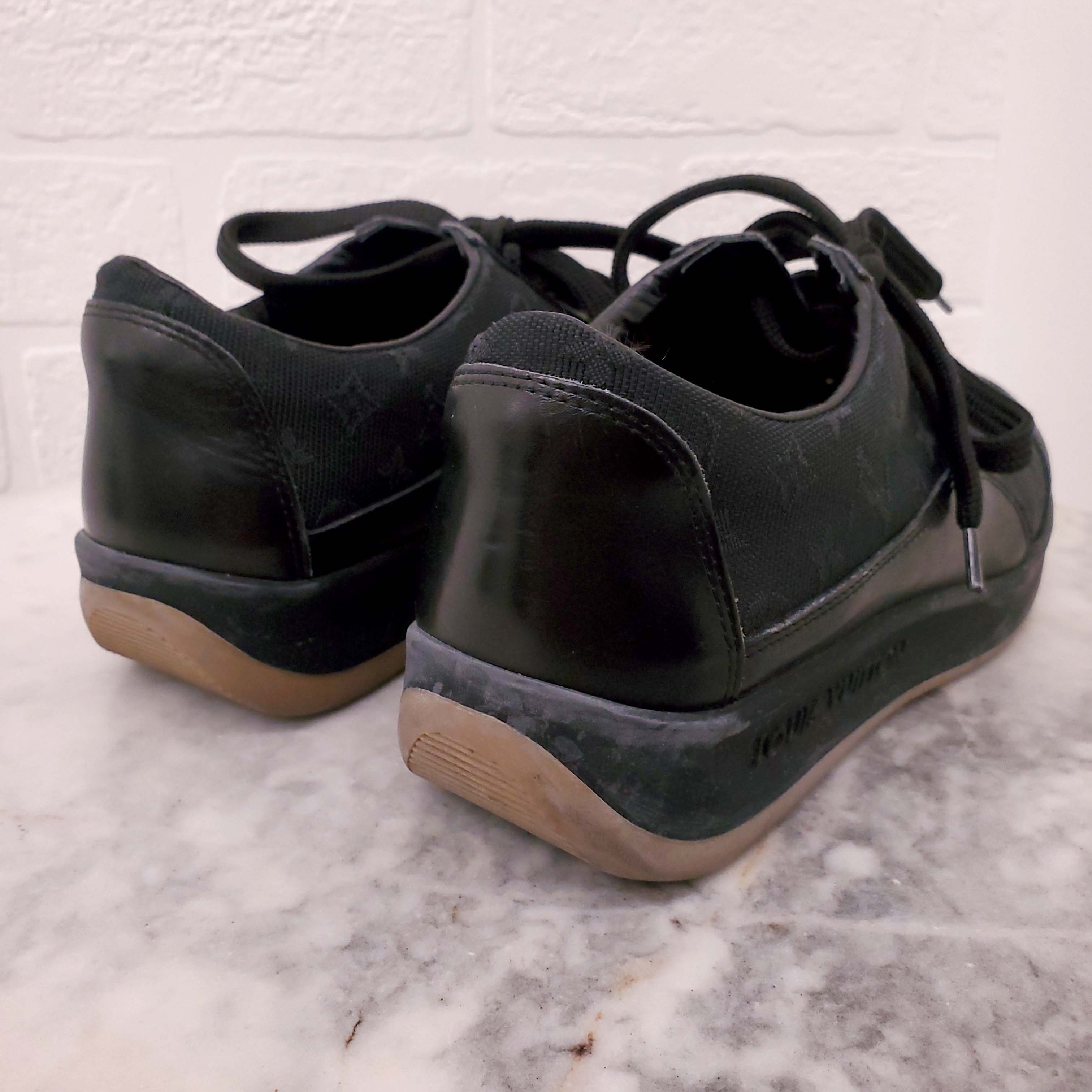 LOUIS VUITTON BLACK LOGO SNEAKERS WITH MONOGRAM DETAILS - SIZE 36.5