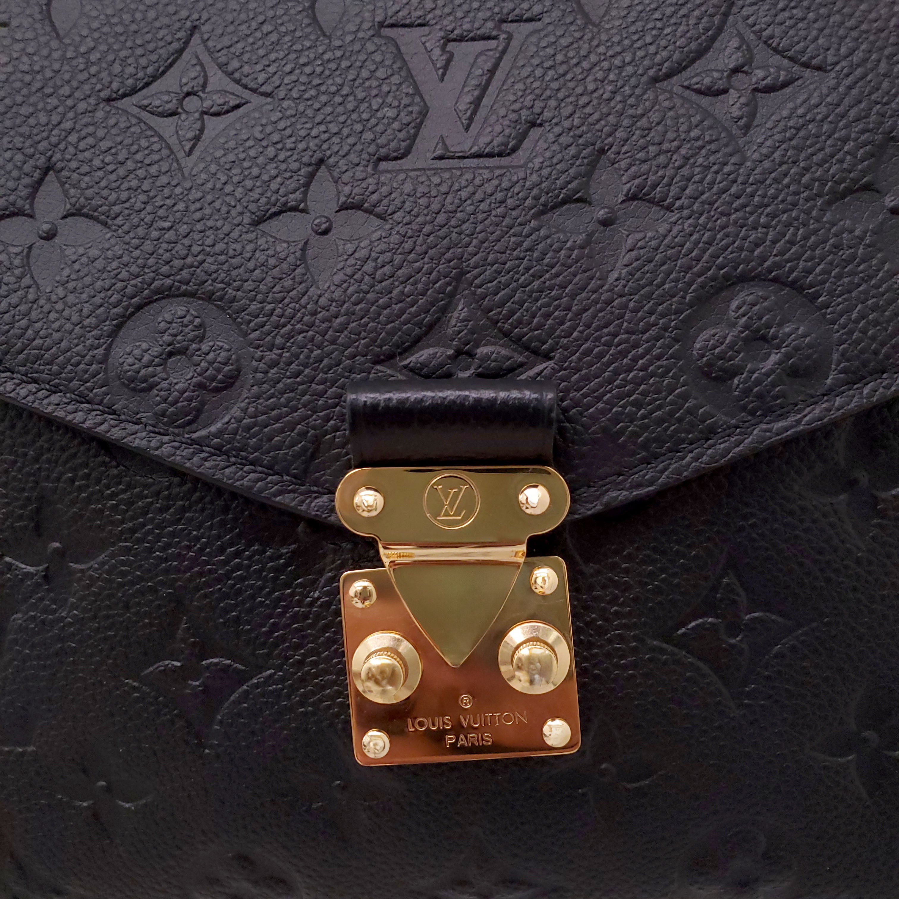 LOUIS VUITTON BLACK METIS BAG