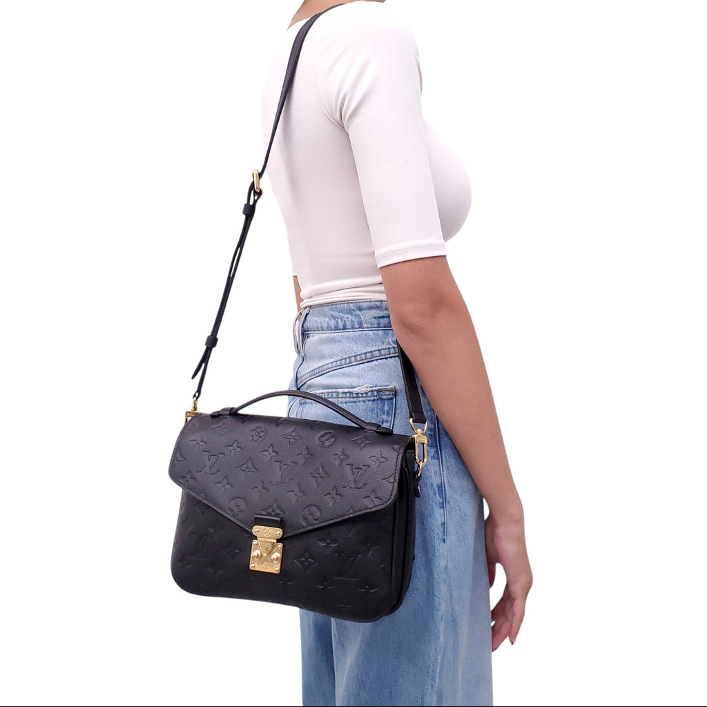 LOUIS VUITTON BLACK METIS BAG
