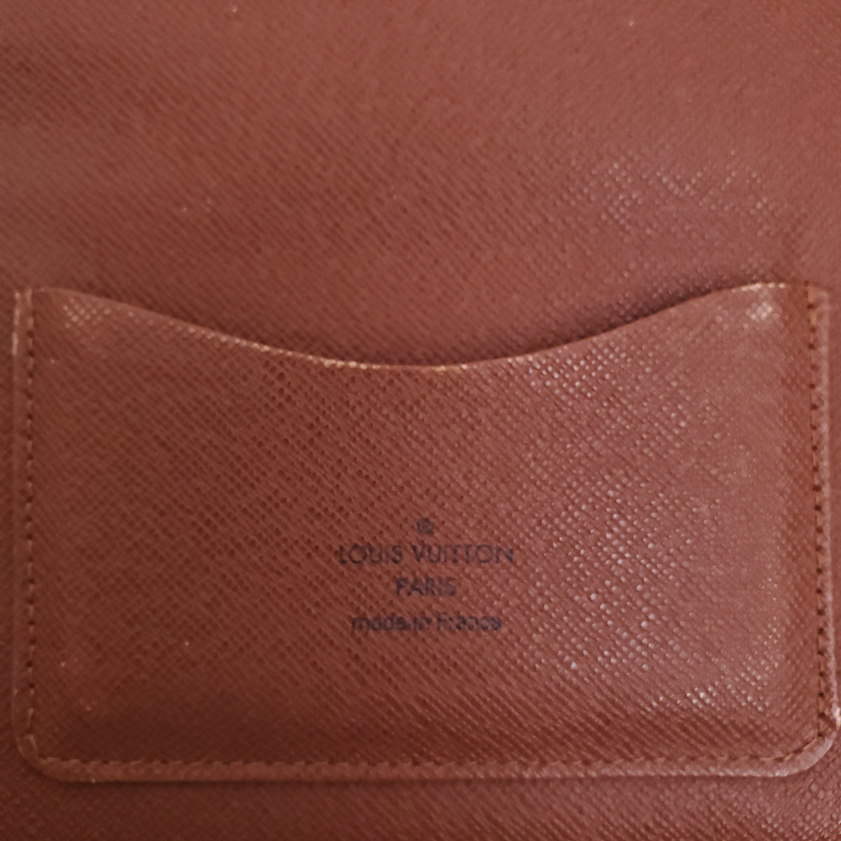 LOUIS VUITTON LARGE DOCUMENT HOLDER