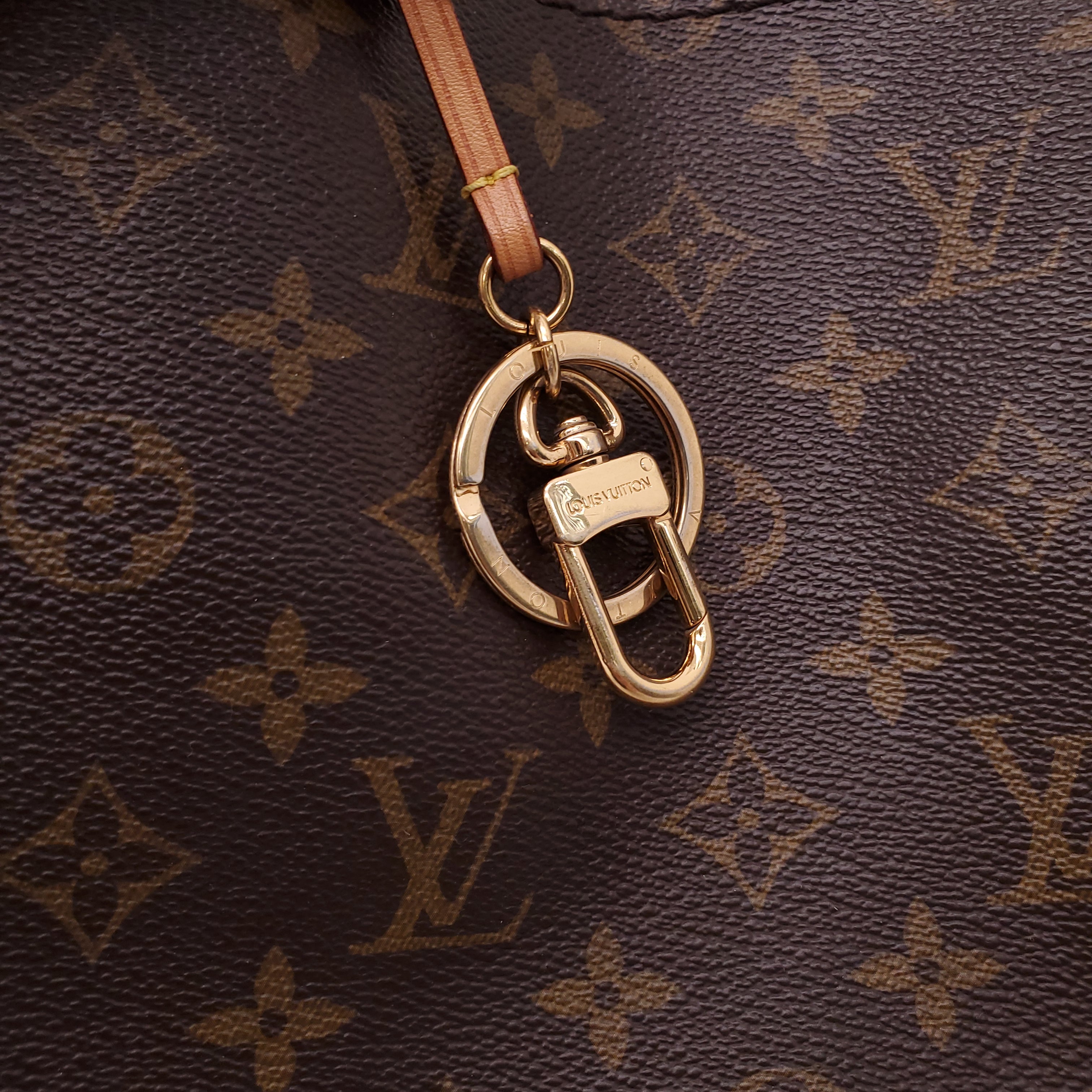 LOUIS VUITTON MONOGRAM ARTSY GM BAG