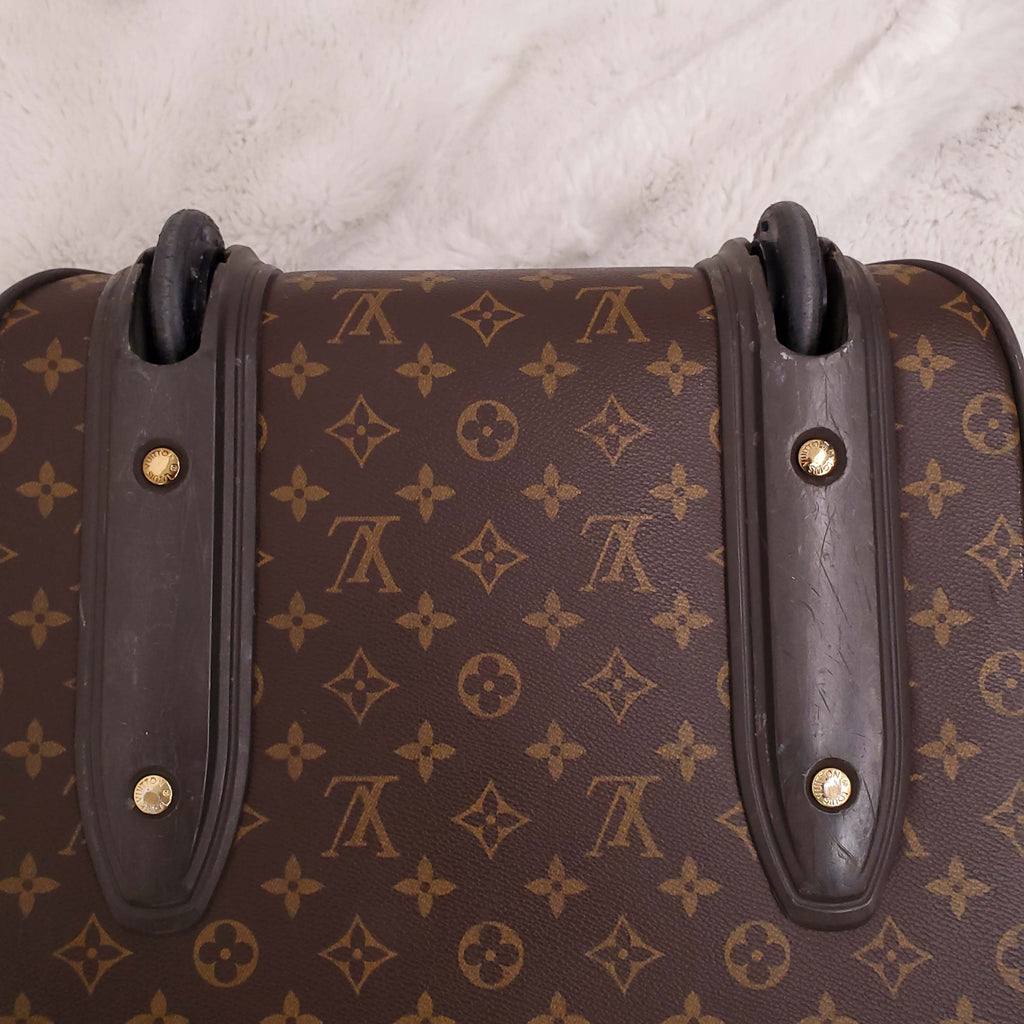 LOUIS VUITTON MONOGRAM ROLLING CARRY ON SUITCASE