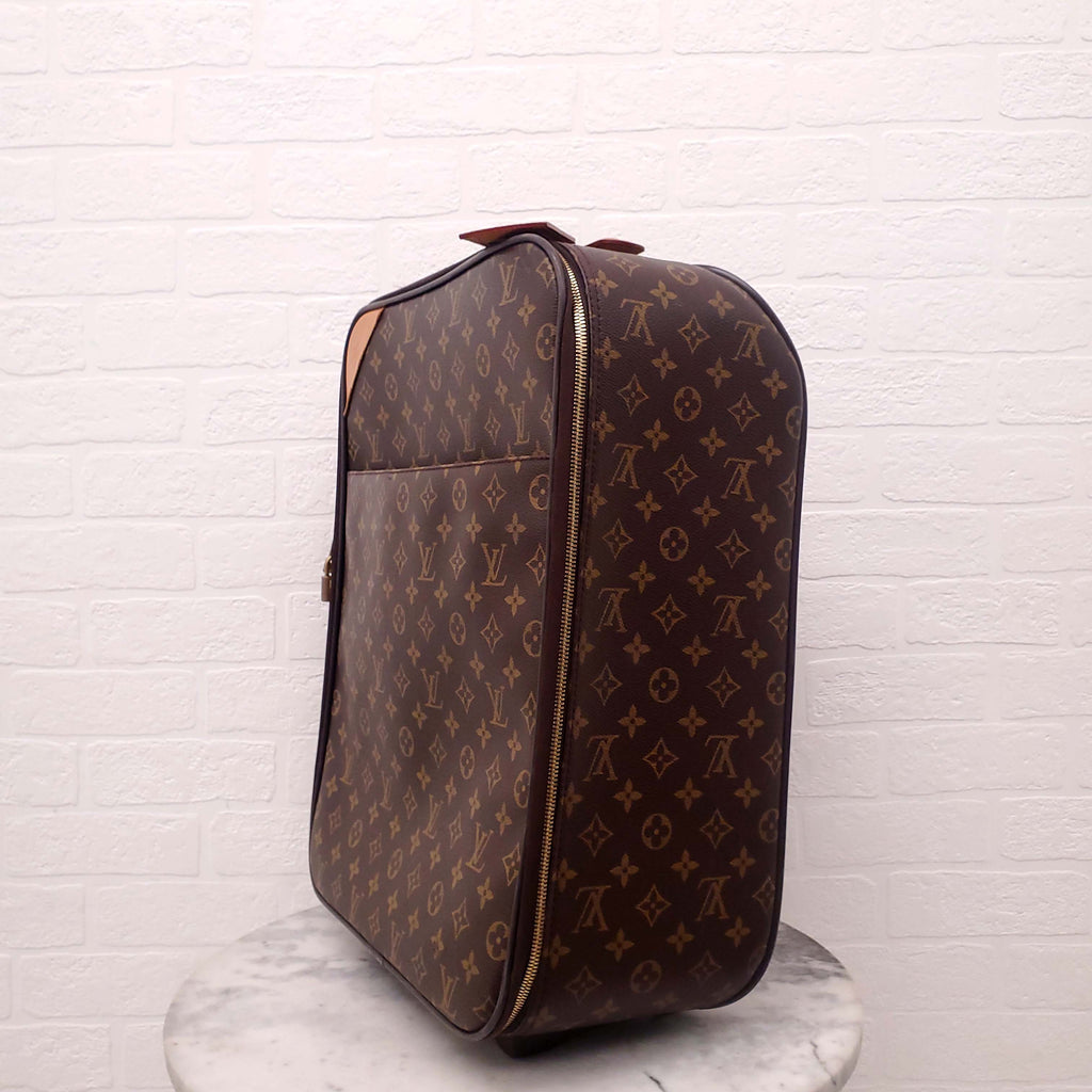 LOUIS VUITTON MONOGRAM ROLLING CARRY ON SUITCASE