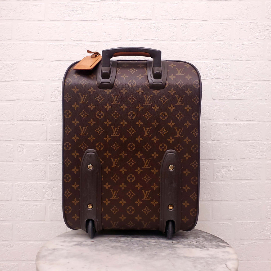 LOUIS VUITTON MONOGRAM ROLLING CARRY ON SUITCASE