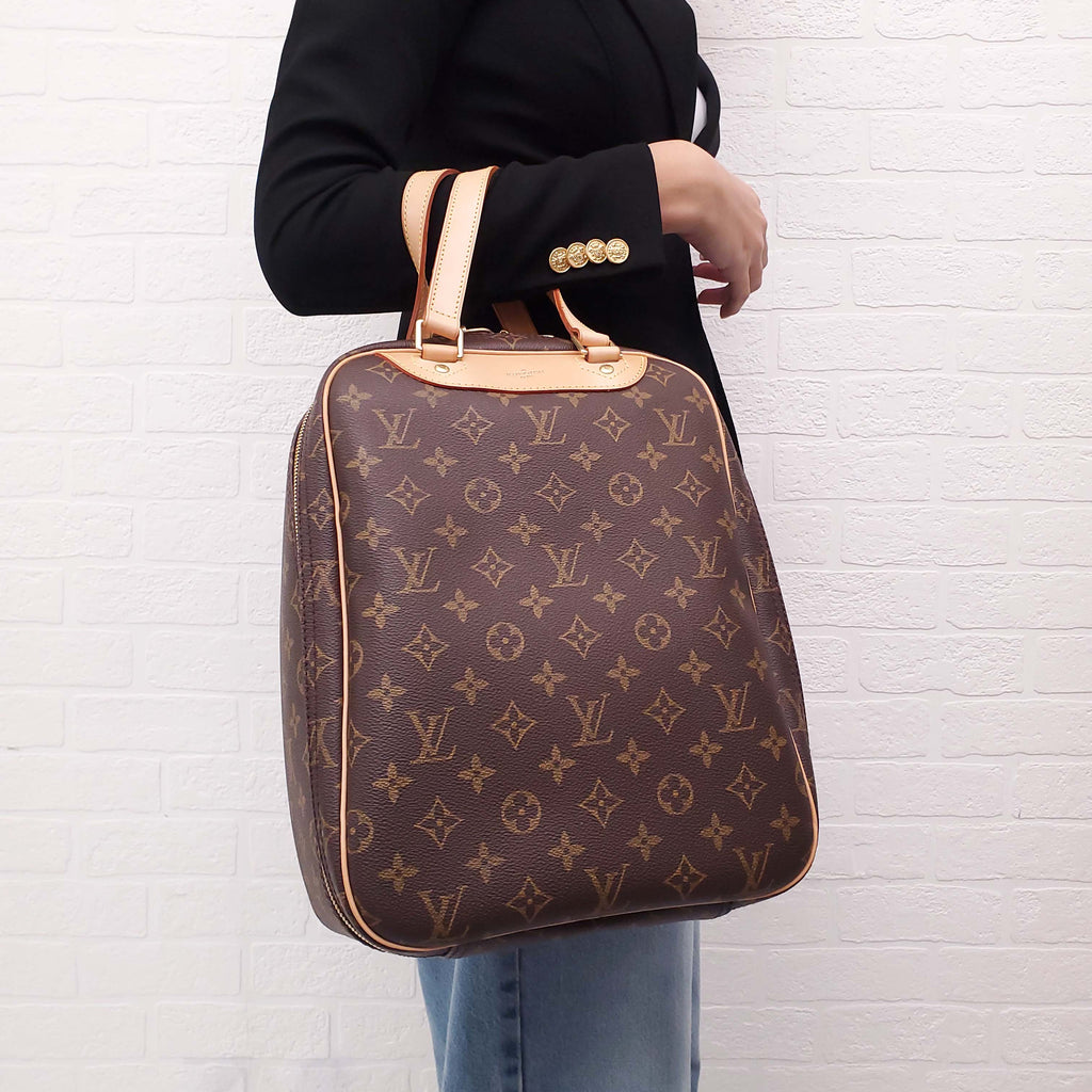 LOUIS VUITTON MONOGRAM 'EXCURSION' TOTE