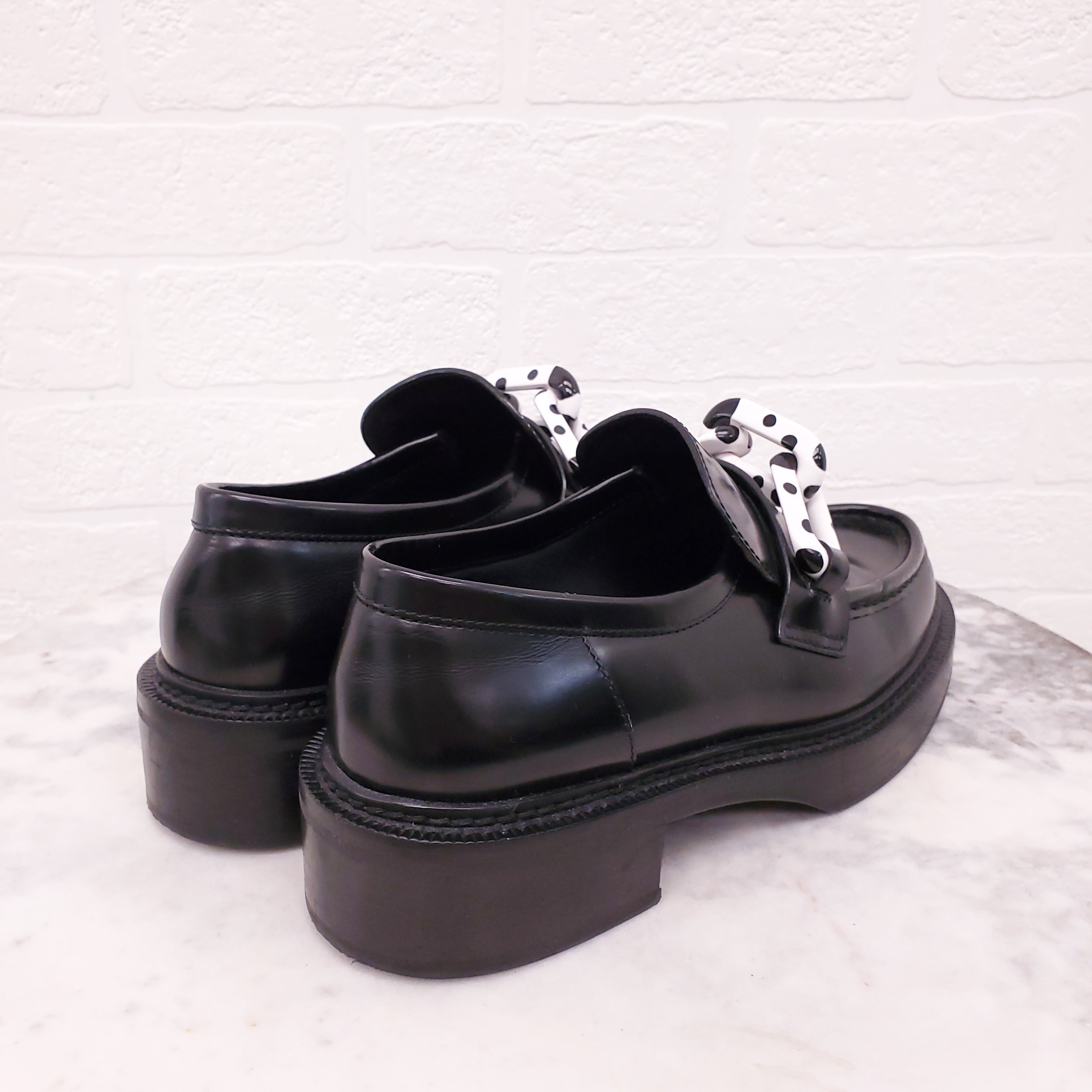 LOUIS VUITTON X YAYOI KUSAMA 2023 LEATHER LOAFERS - SIZE 39