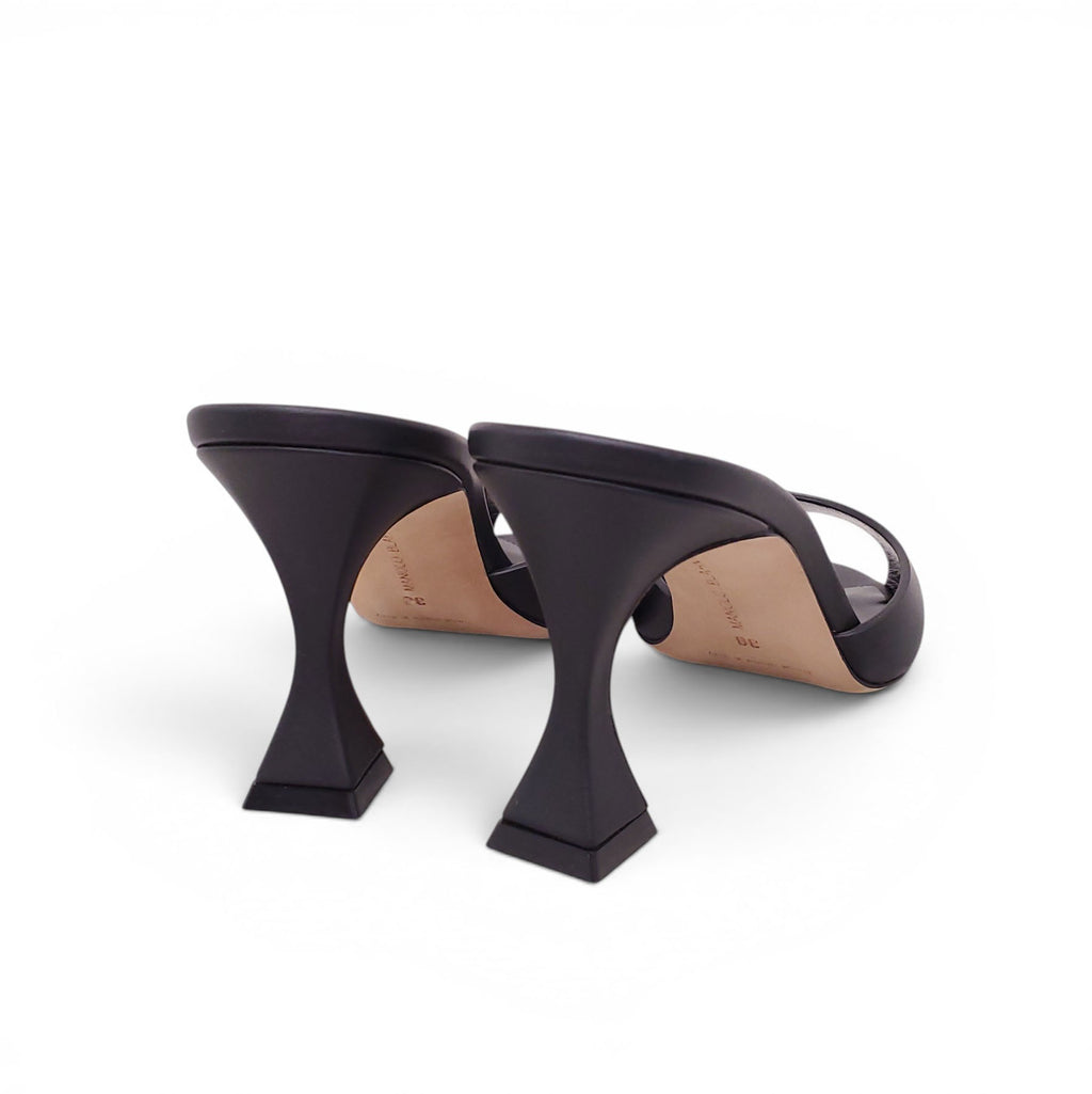 MANOLO BLAHNIK BLACK MULES - SIZE 38