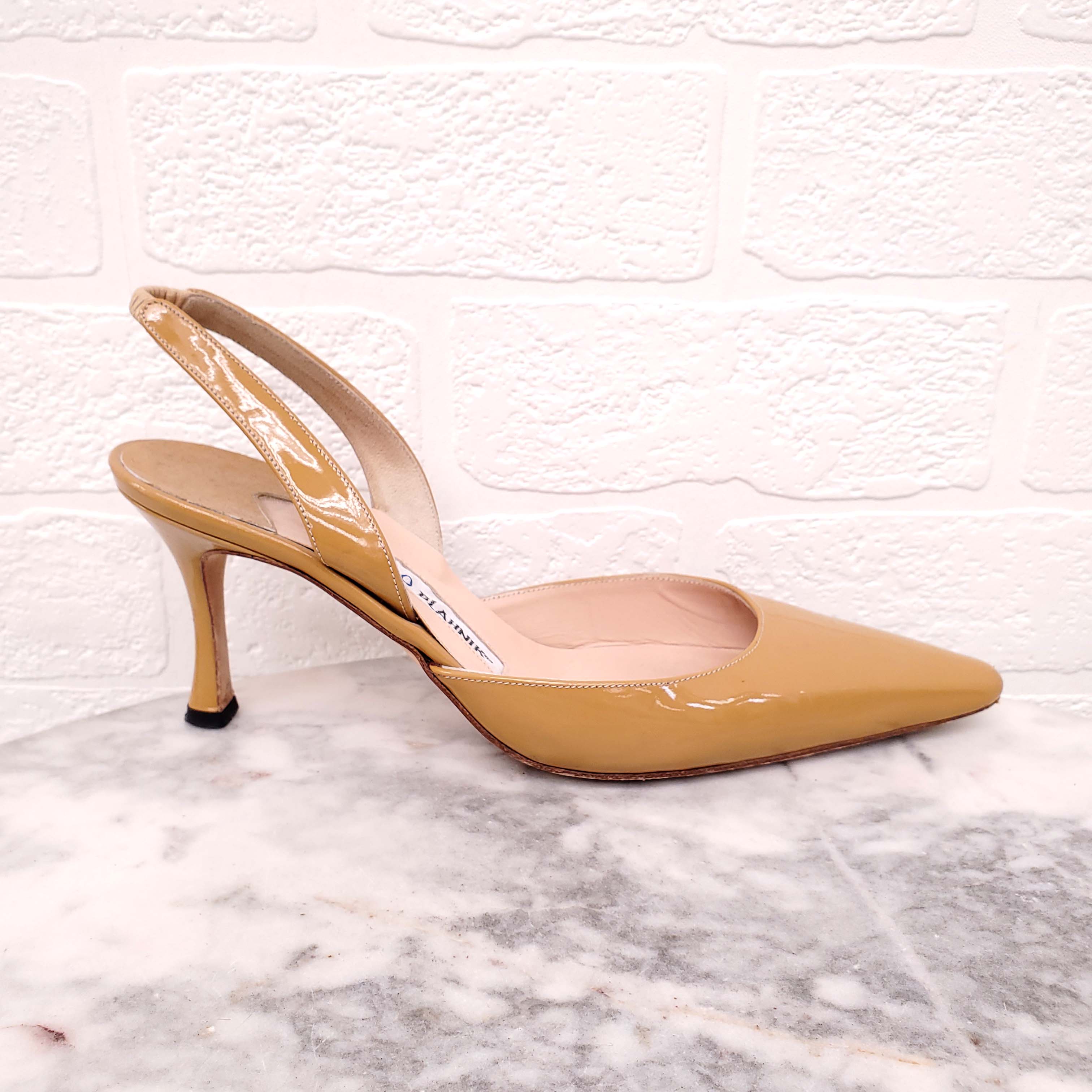 MANOLO BLAHNIK NUDE PATENT SLINGBACKS - SIZE 36