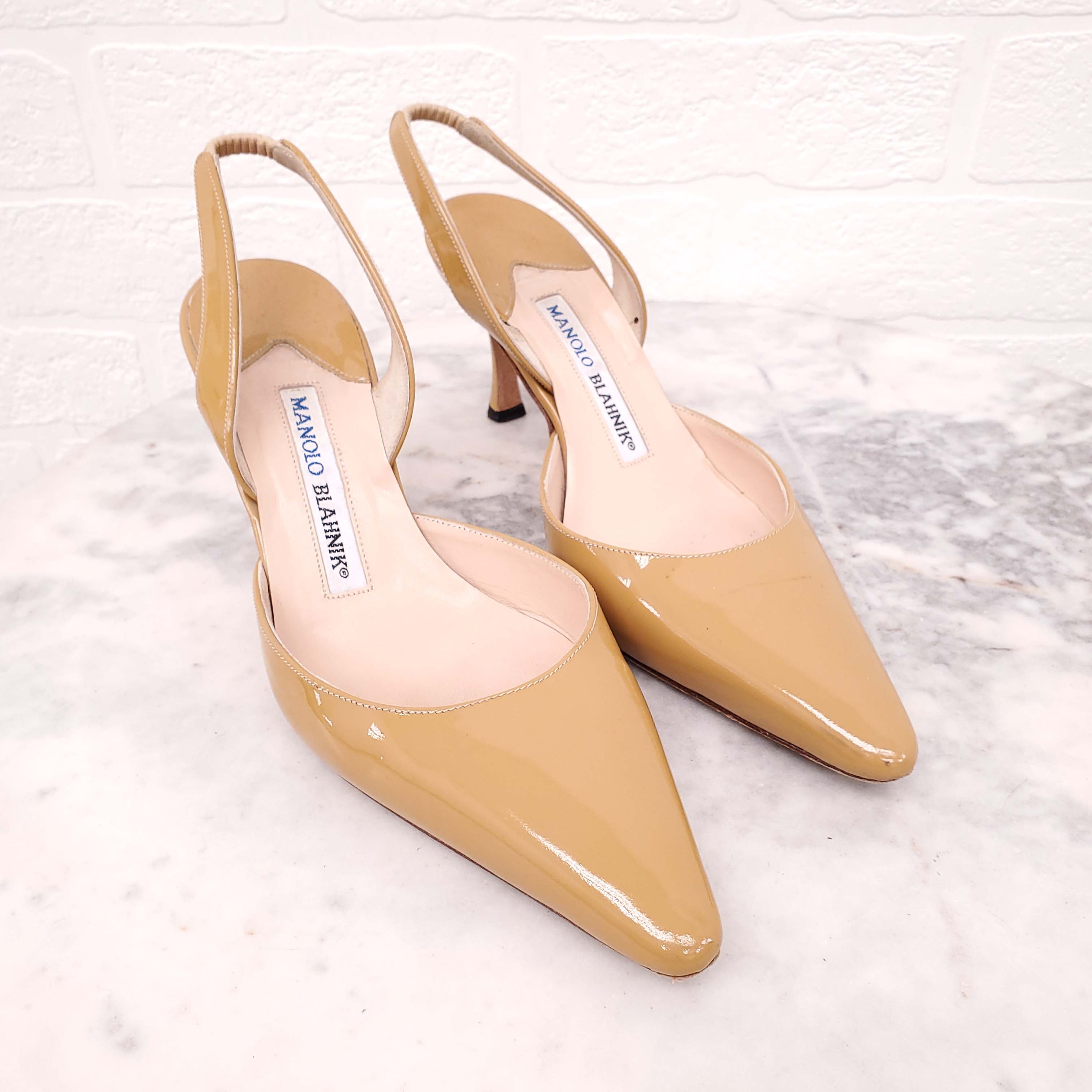 MANOLO BLAHNIK NUDE PATENT SLINGBACKS - SIZE 36