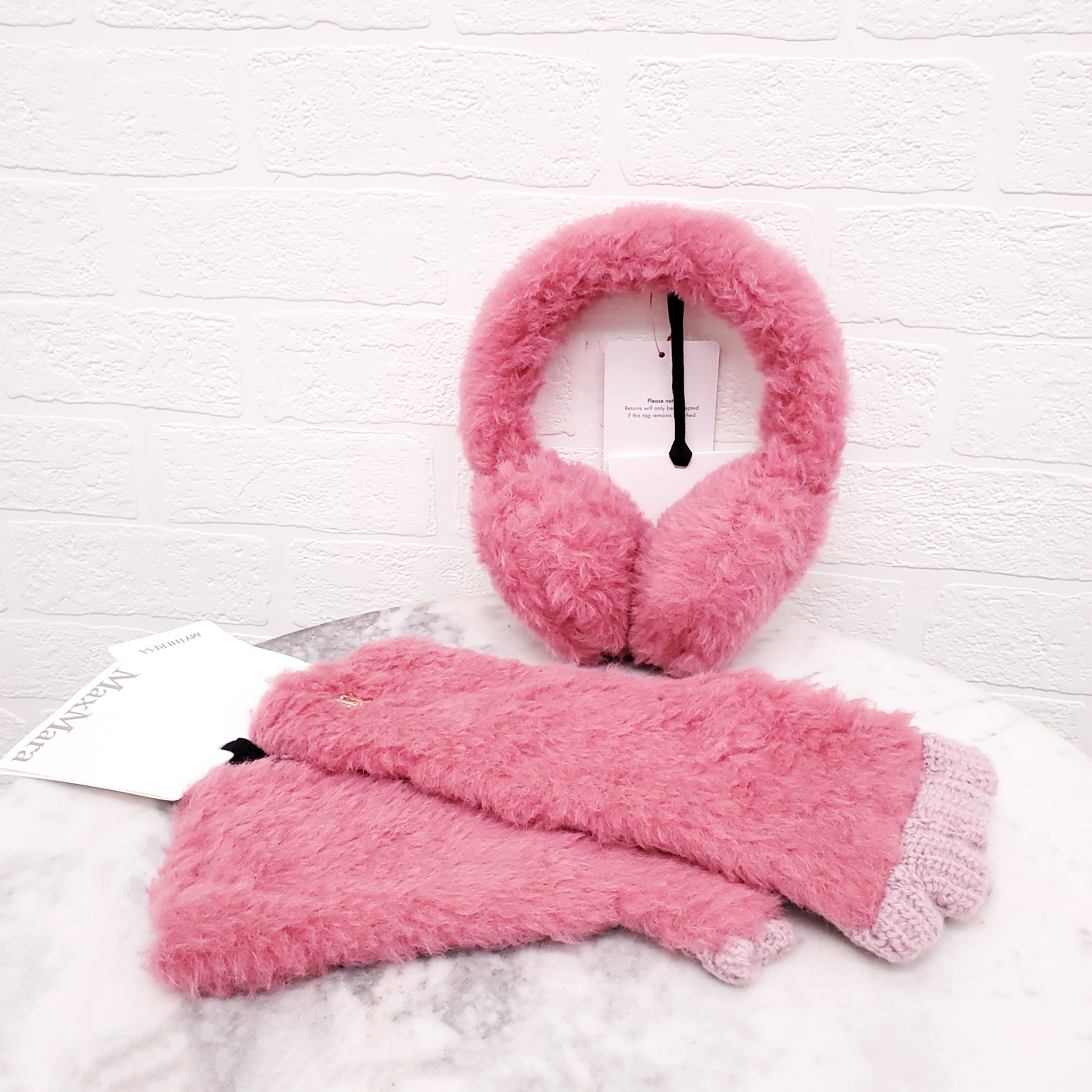 MAX MARA PINK TEDDY EARMUFFS AND GLOVES SET