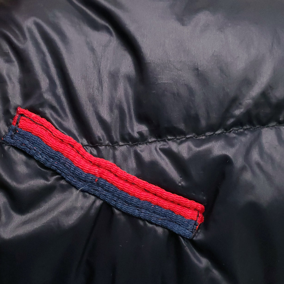 MONCLER NAVY PUFFER JACKET WITH RED AND BLUE ZIPPER AND LOGO - SIZE 1