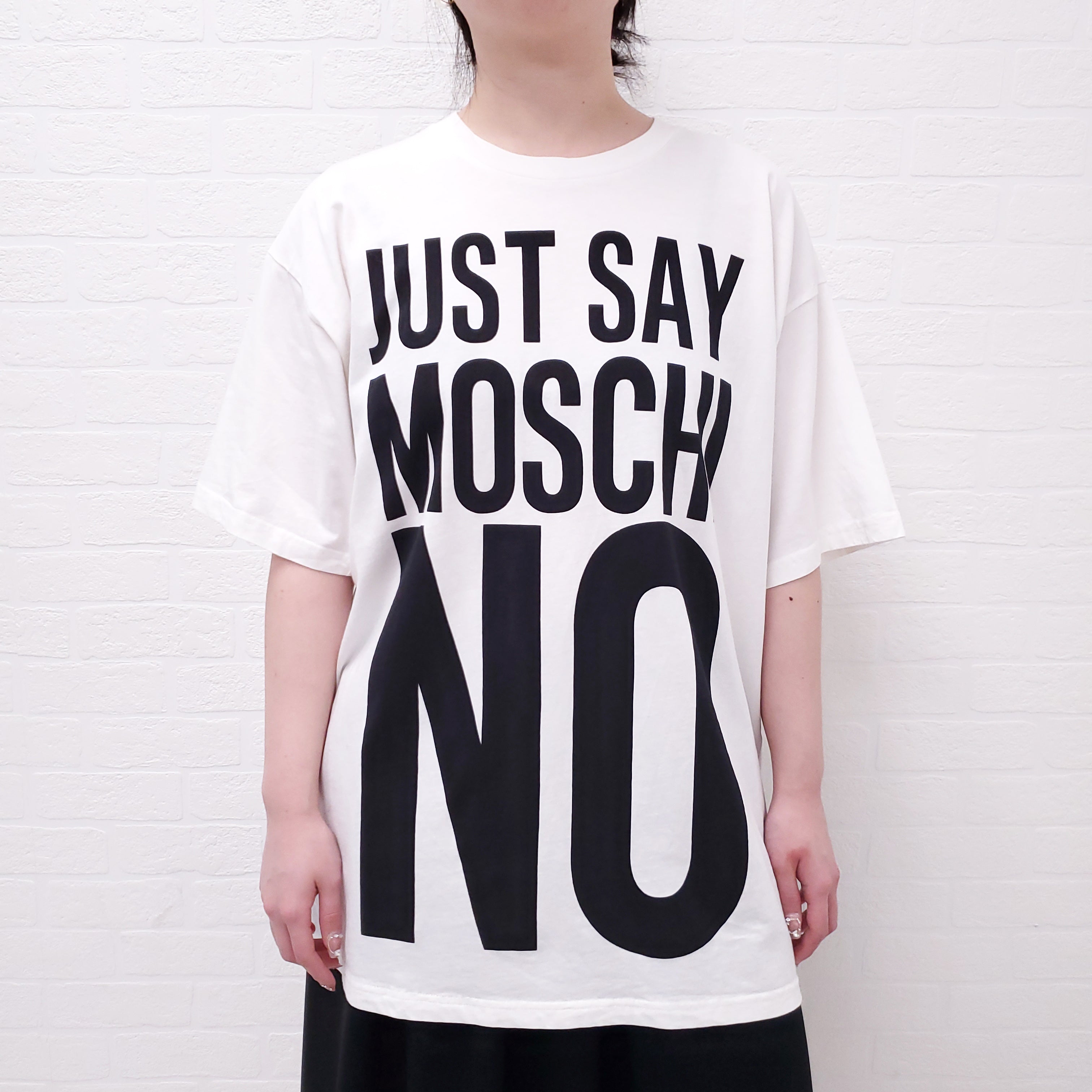 MOSCHINO 'JUST SAY MOSCHINO' T-SHIRT - SIZE M