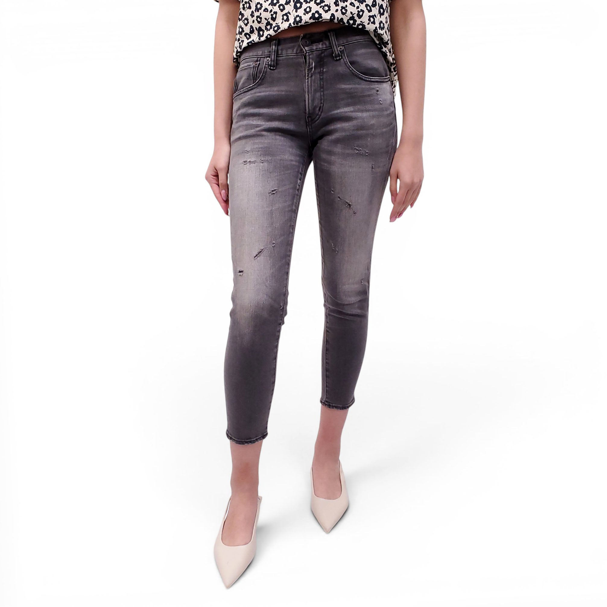 MOUSSY VINTAGE GREY LIGHTLY DISTRESSED JEANS - SIZE 26