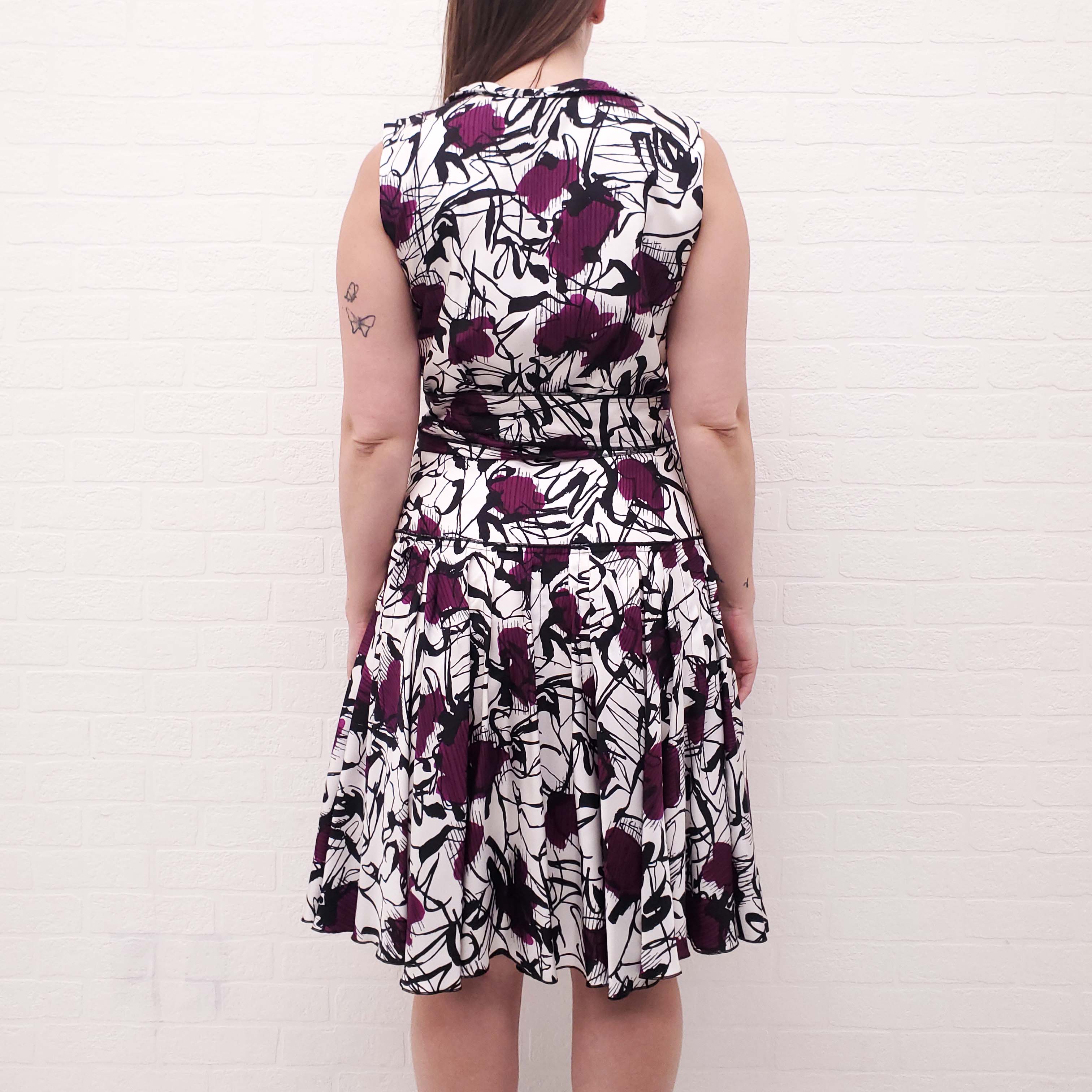 OSCAR DE LA RENTA CREAM AND PURPLE FLORAL SILK DRESS WITH TIE - SIZE 10