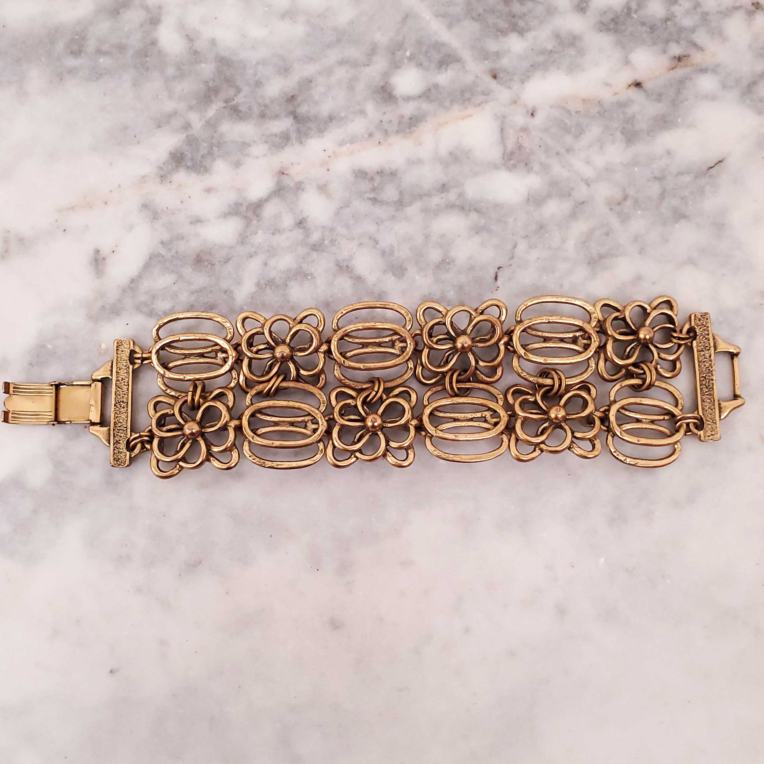 OSCAR DE LA RENTA FLORAL CHAIN BRACELET