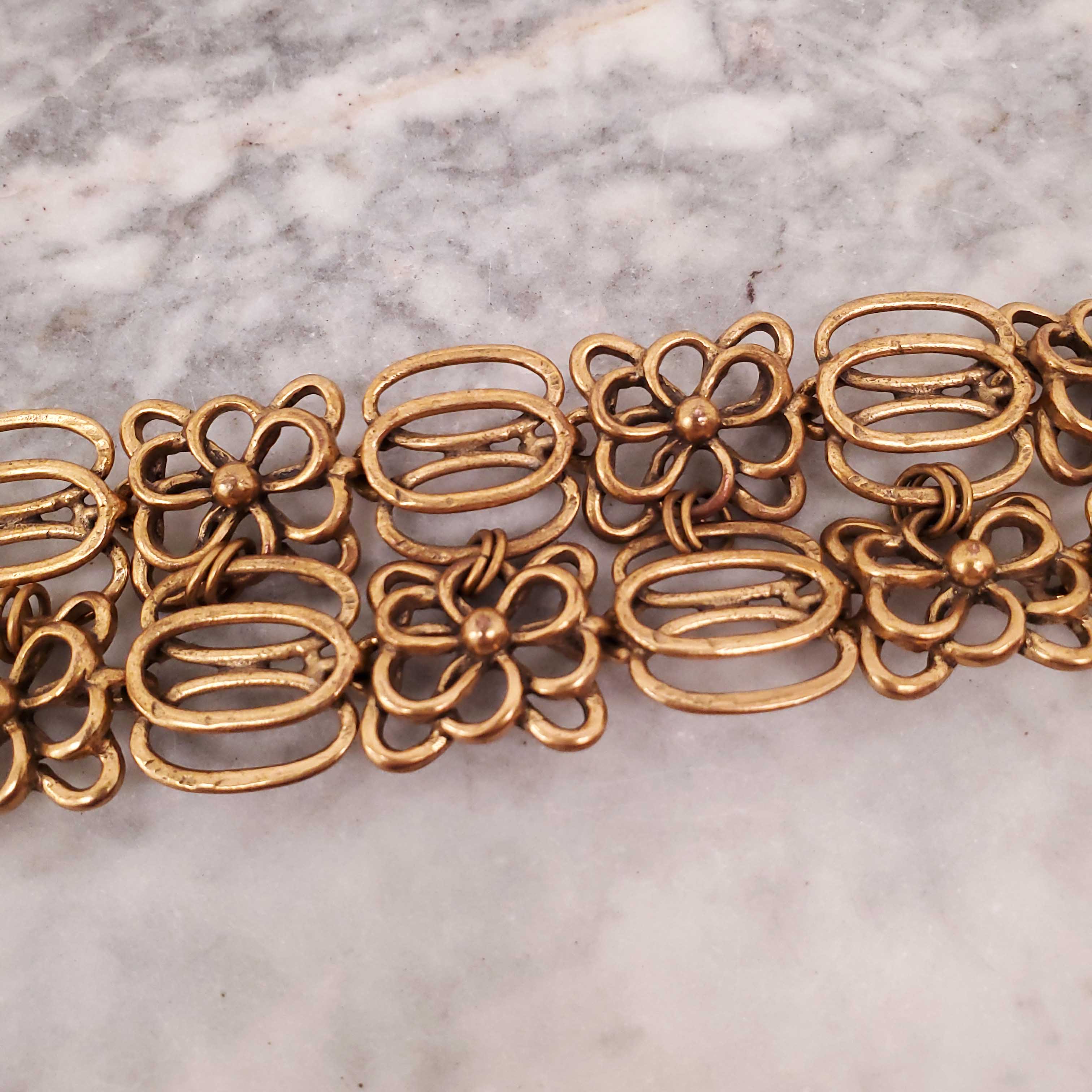 OSCAR DE LA RENTA FLORAL CHAIN BRACELET