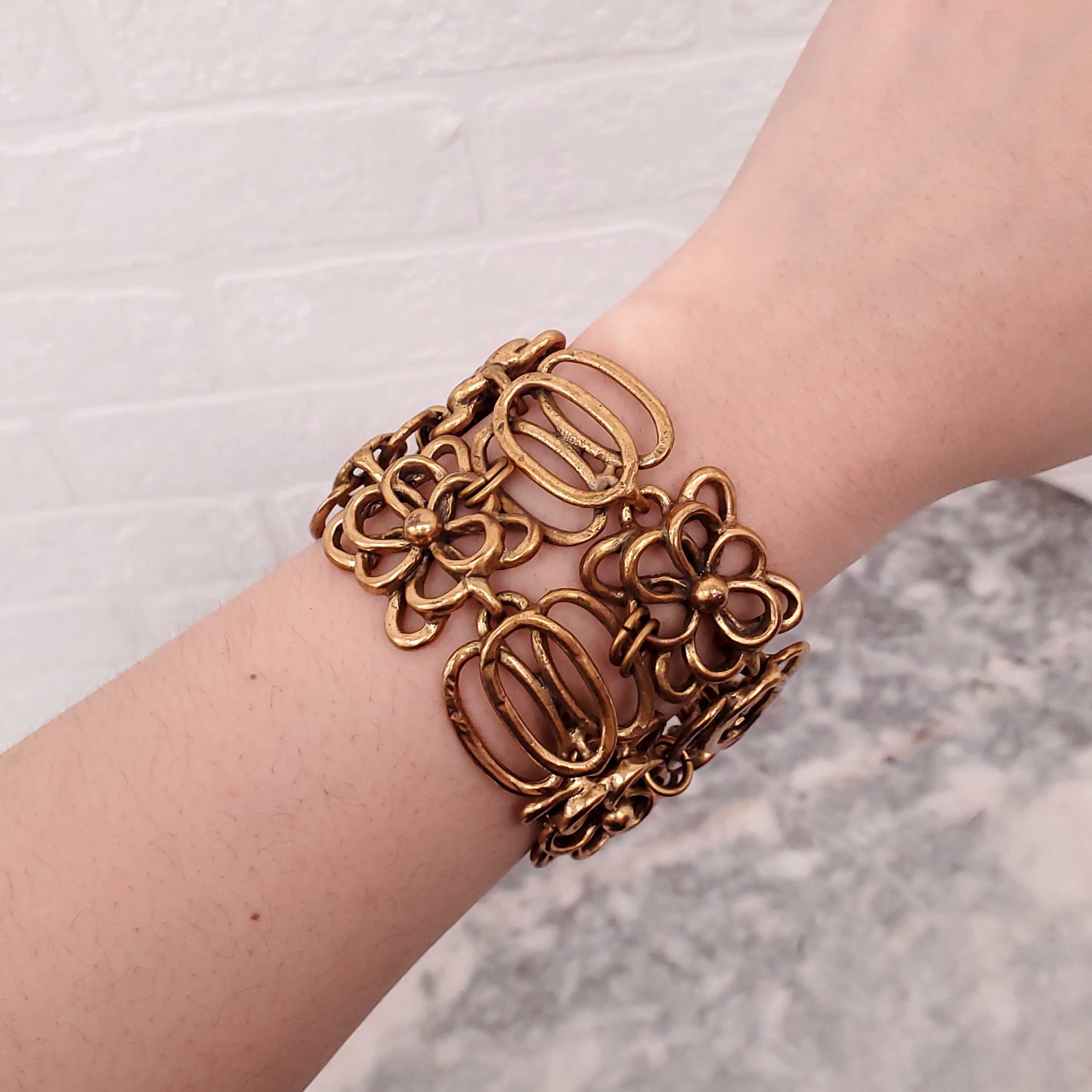 OSCAR DE LA RENTA FLORAL CHAIN BRACELET