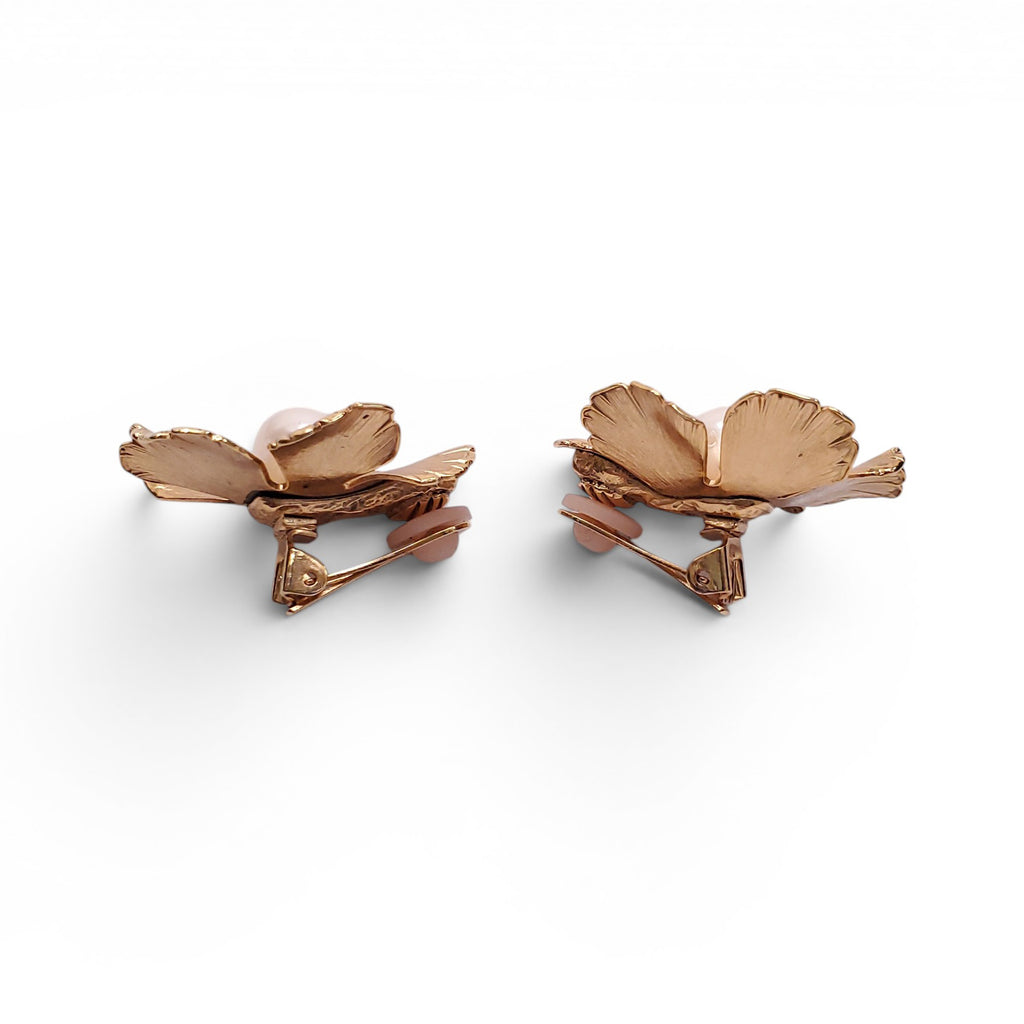OSCAR DE LA RENTA GOLD AND PEARL FLOWER EARRINGS