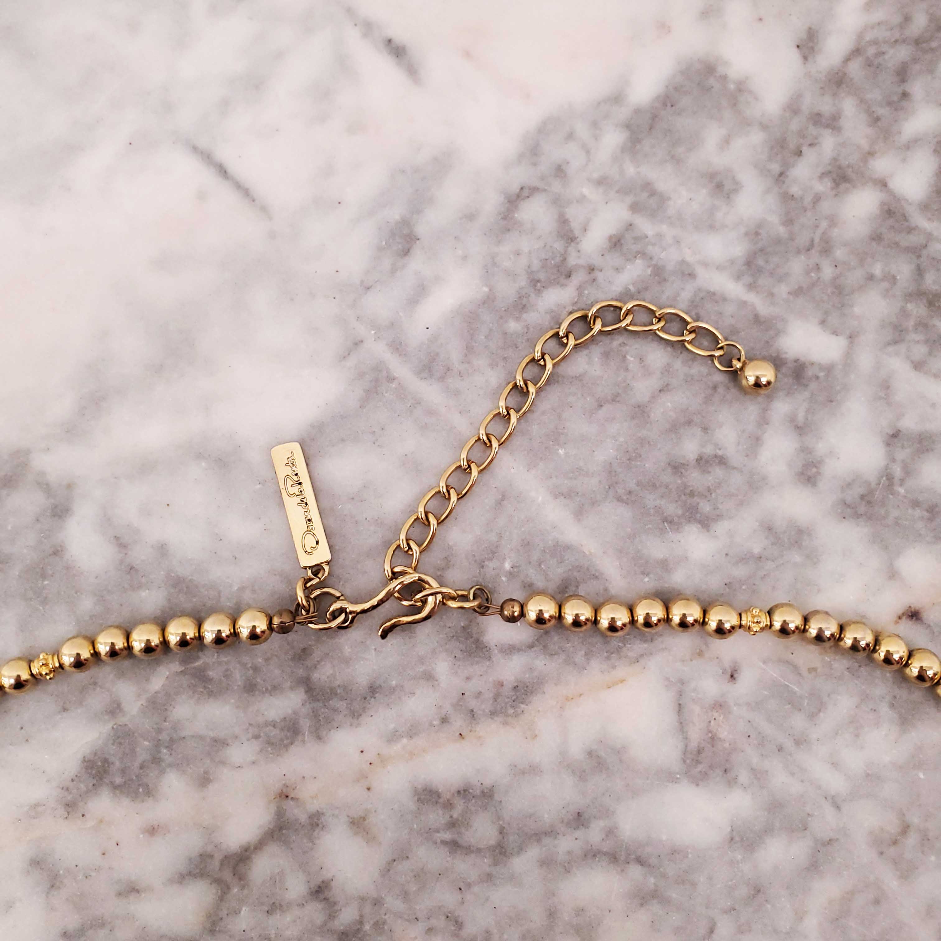 OSCAR DE LA RENTA MEDALLION NECKLACE