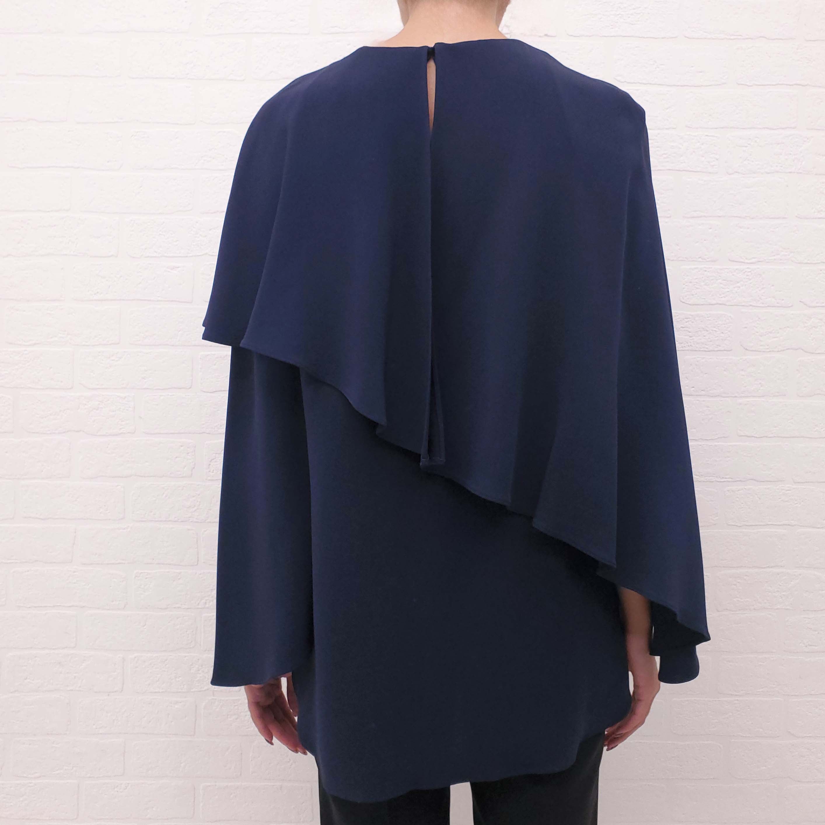 OSCAR DE LA RENTA NAVY RUFFLE BLOUSE - SIZE 8